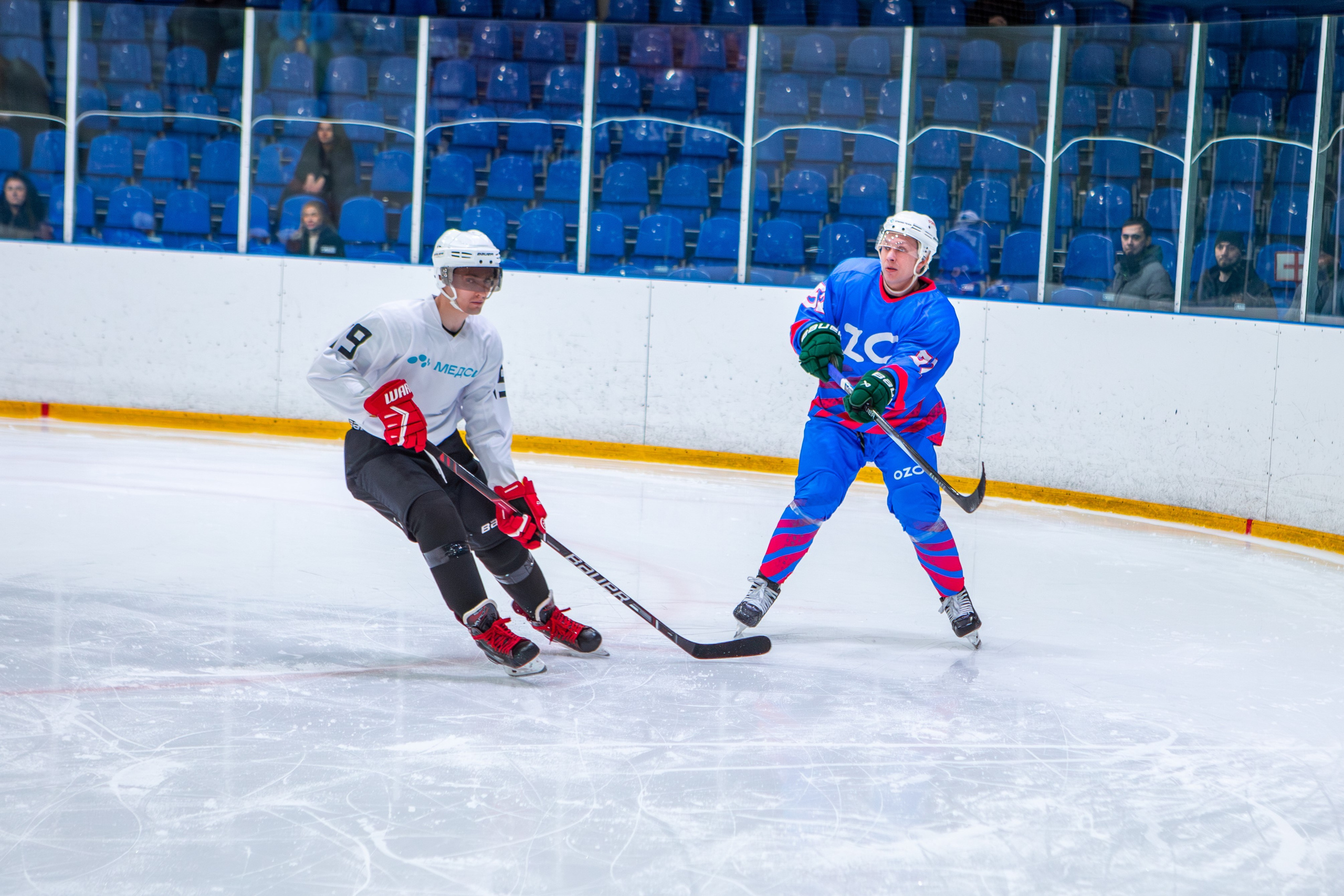 Чемпионат по хоккею. Репортажный, семейный, свадебный, портретный фотограф