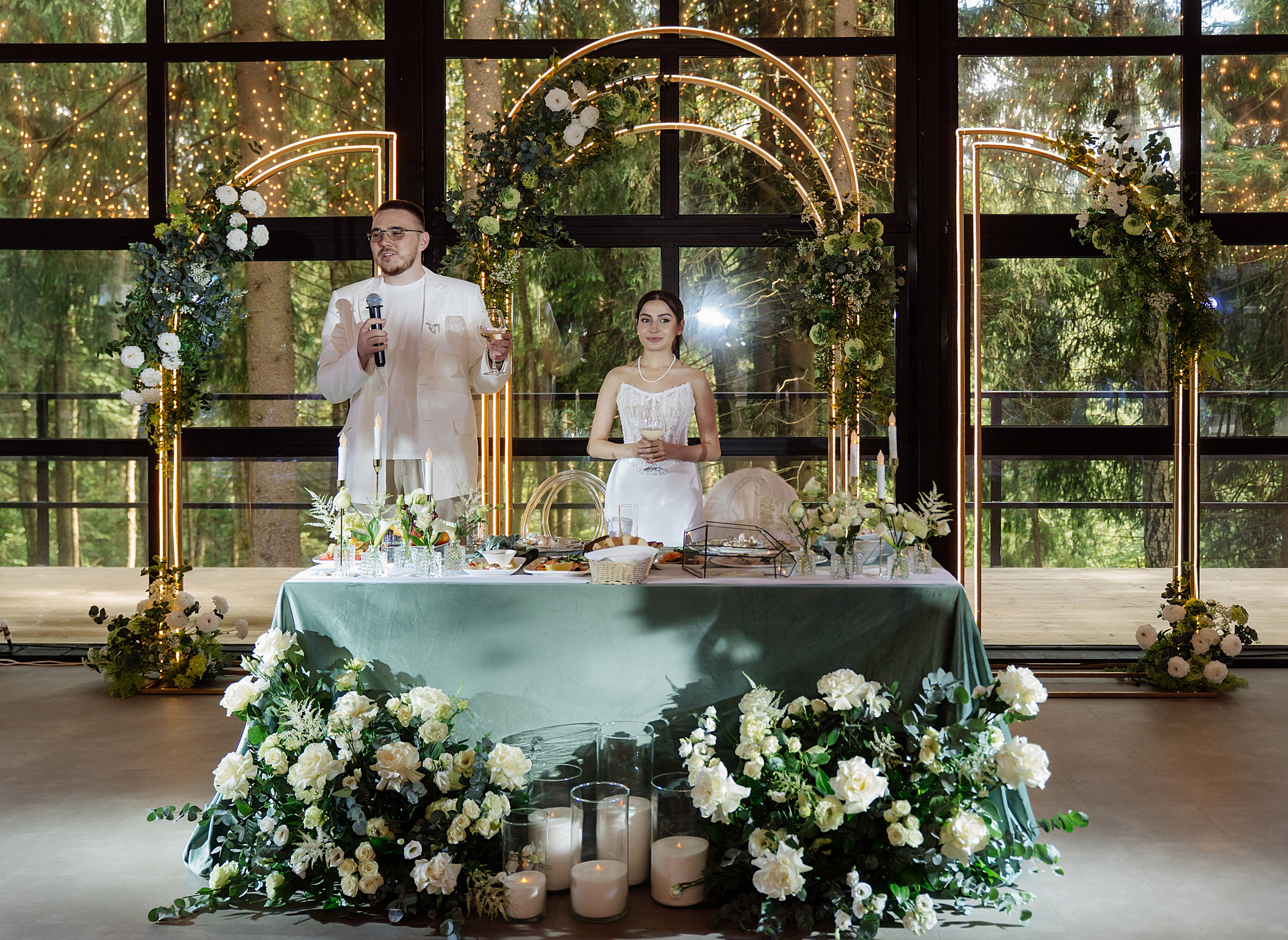 Иван и Изабелла «Веранда Отрадное». Свадебный фотограф