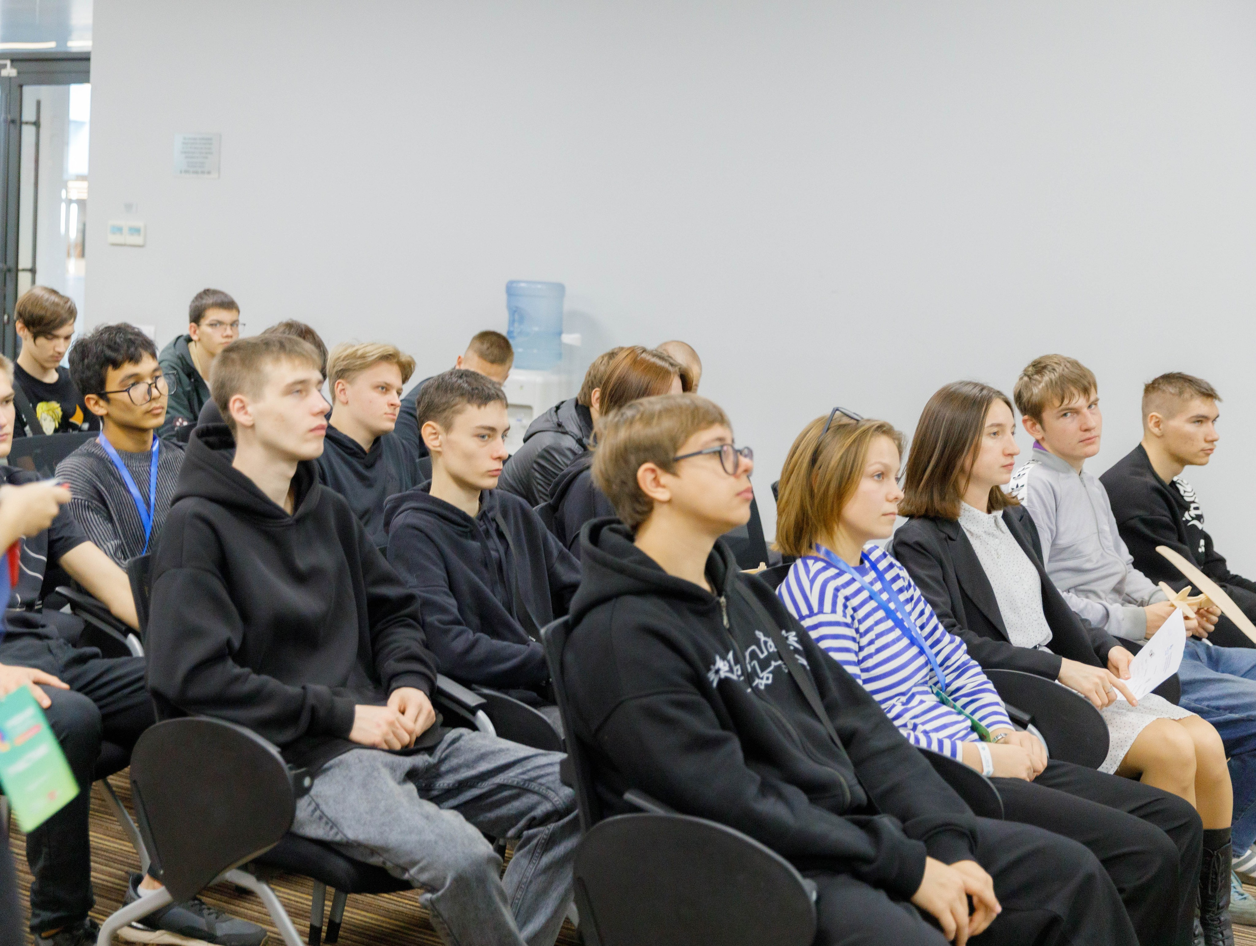 Семинары в рамках фестиваля беспилотных летательный аппаратов. Экспоцентр. Репортажный фотограф в Новосибирске Алена Помазунова