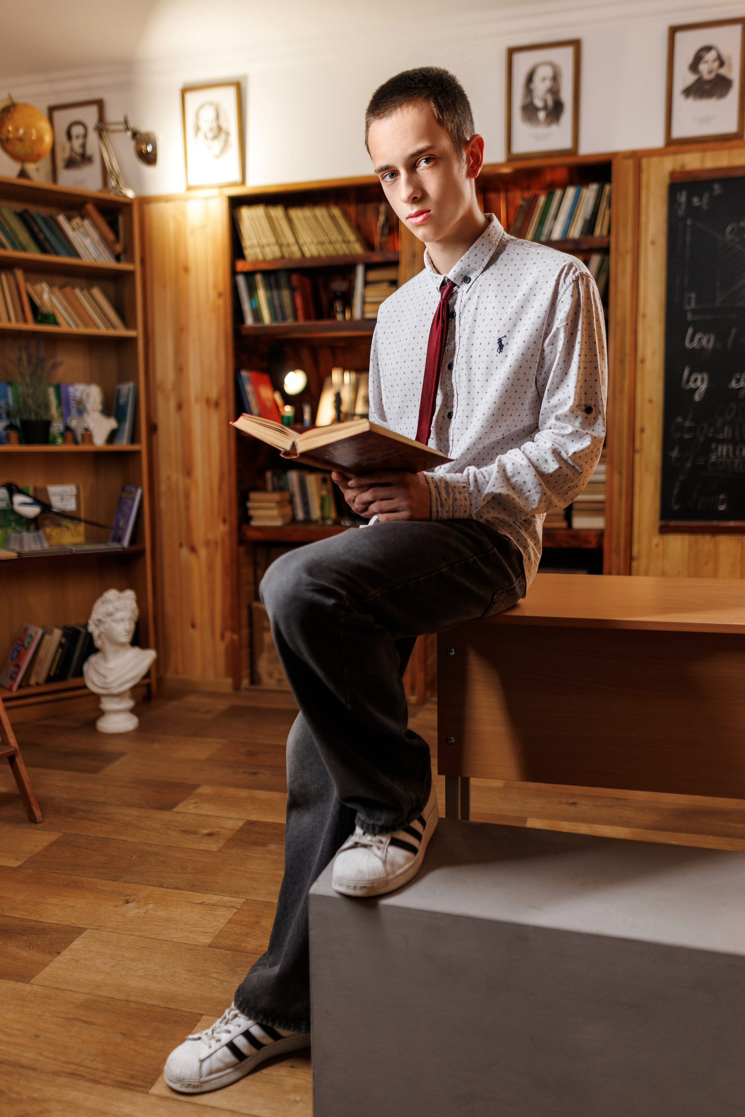 Портрет разноформатный. Правильный Выпускной Альбом