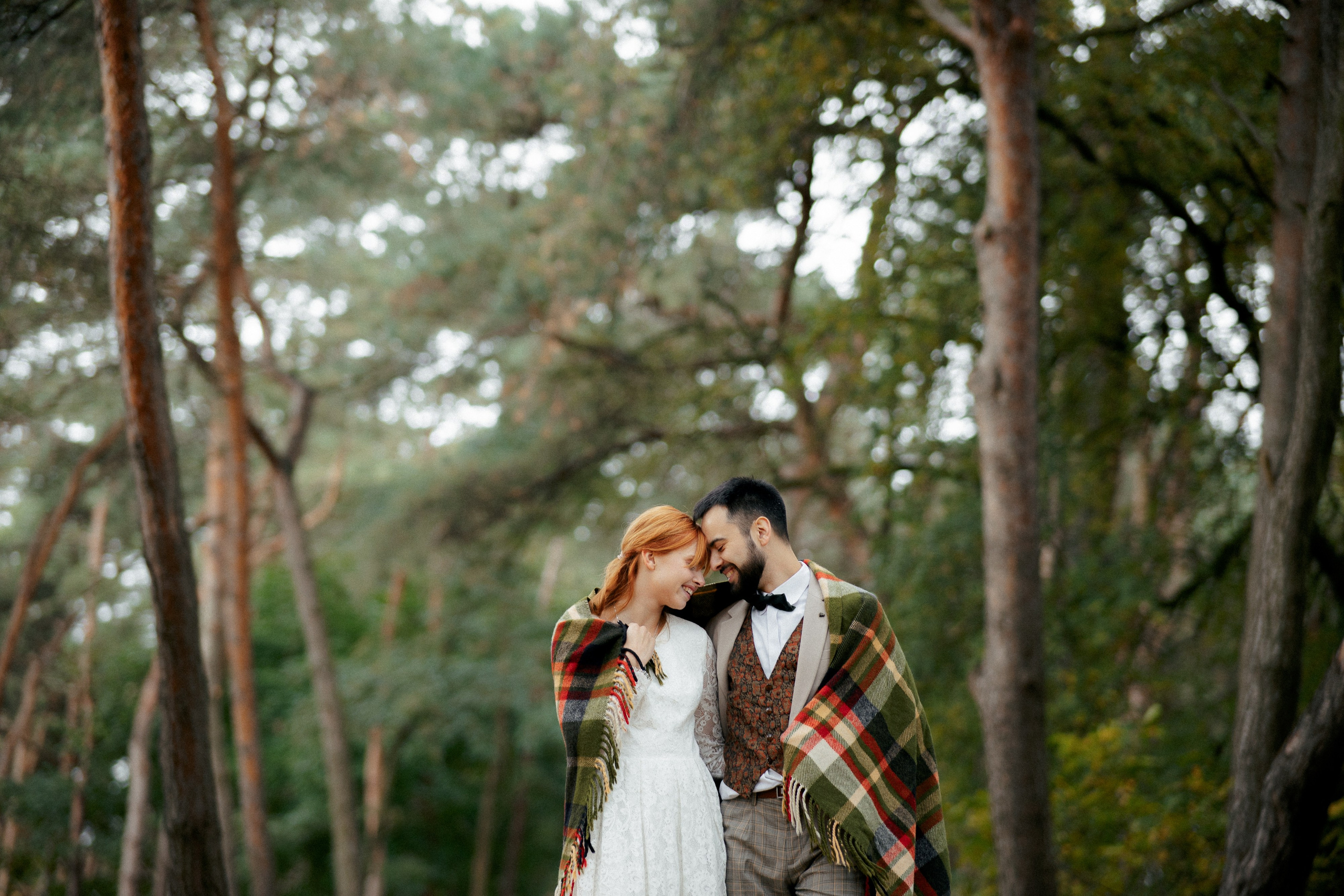 Ślubna sesja zdjęciowa w plenerze. Свадебный фотограф Варшава Лодзь Польша Елена Юцова
