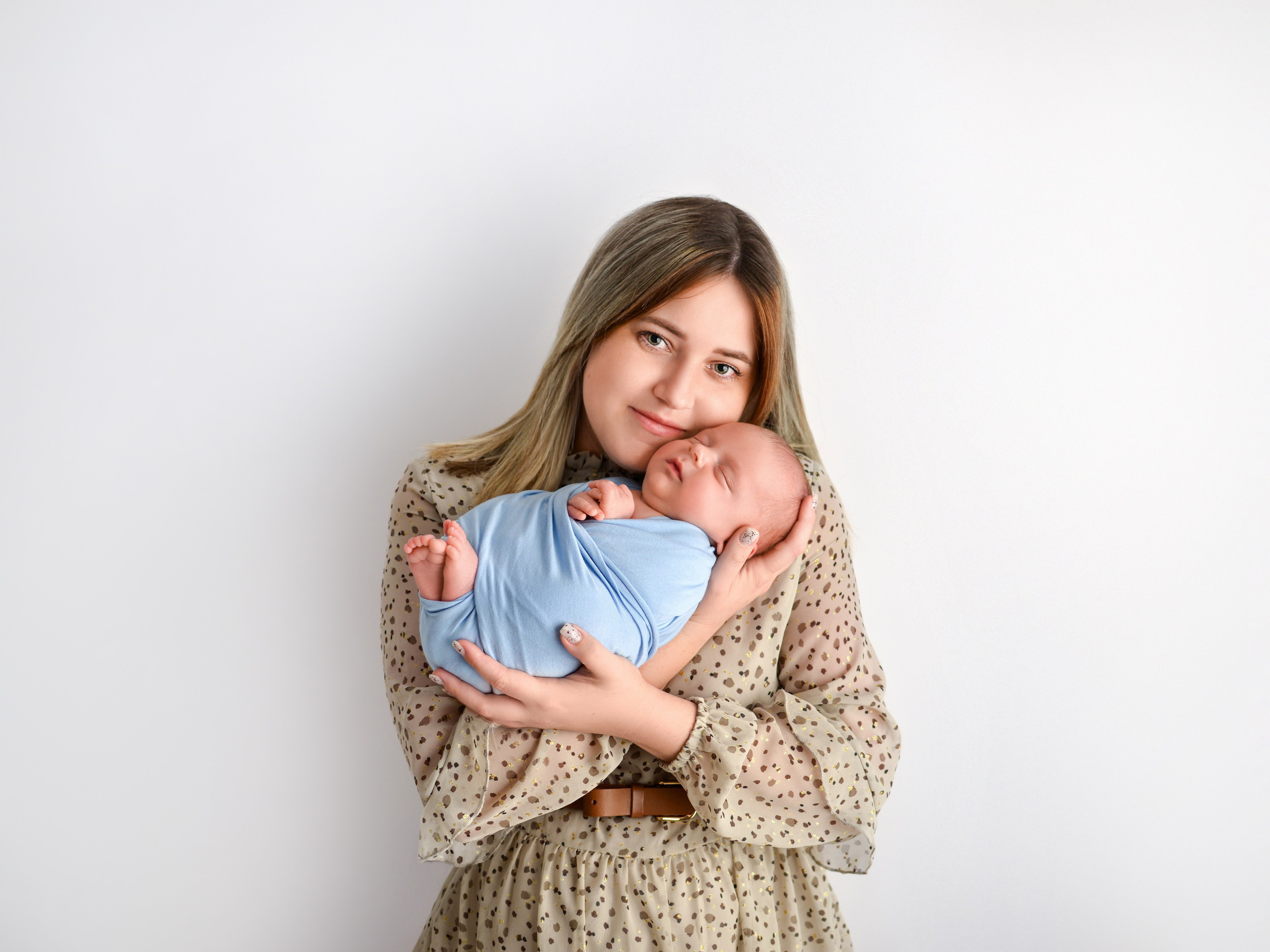 Фотосессия новорожденного ньюборн Краснодар. Фотограф новорожденных Краснодар Малышенко Надежда