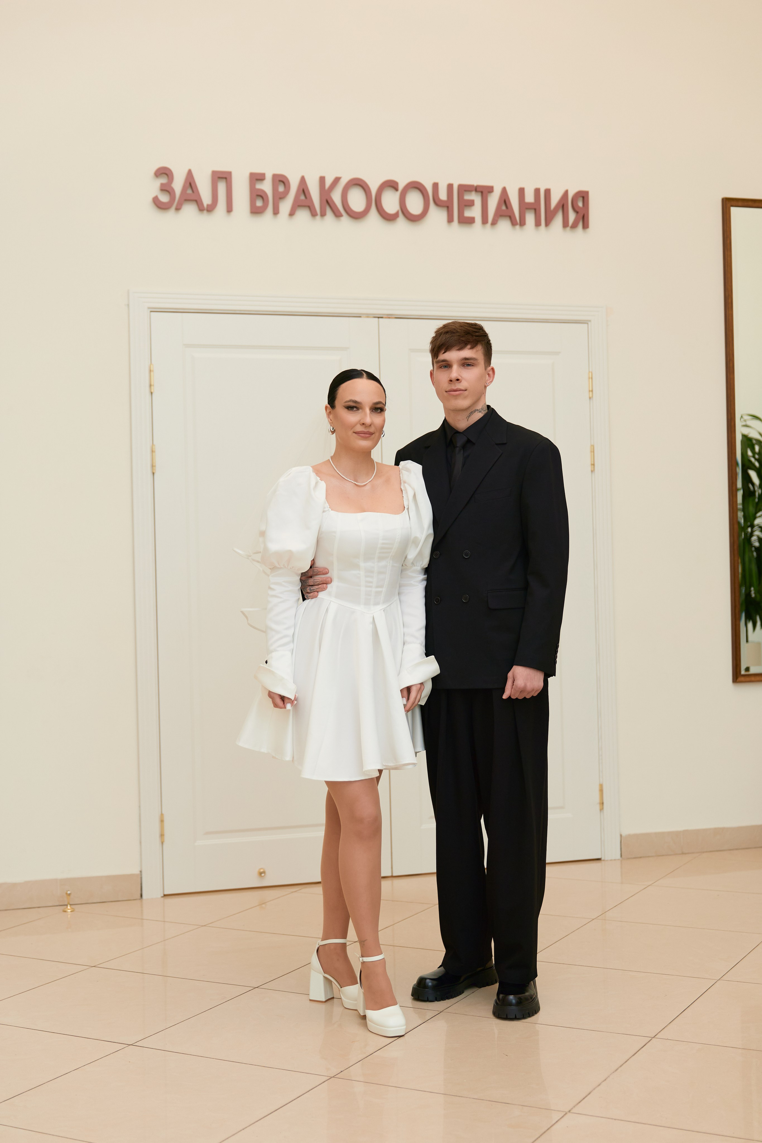 Елизавета и Артем. Роспись ВДНХ. Любовь Юсупова. Фотограф