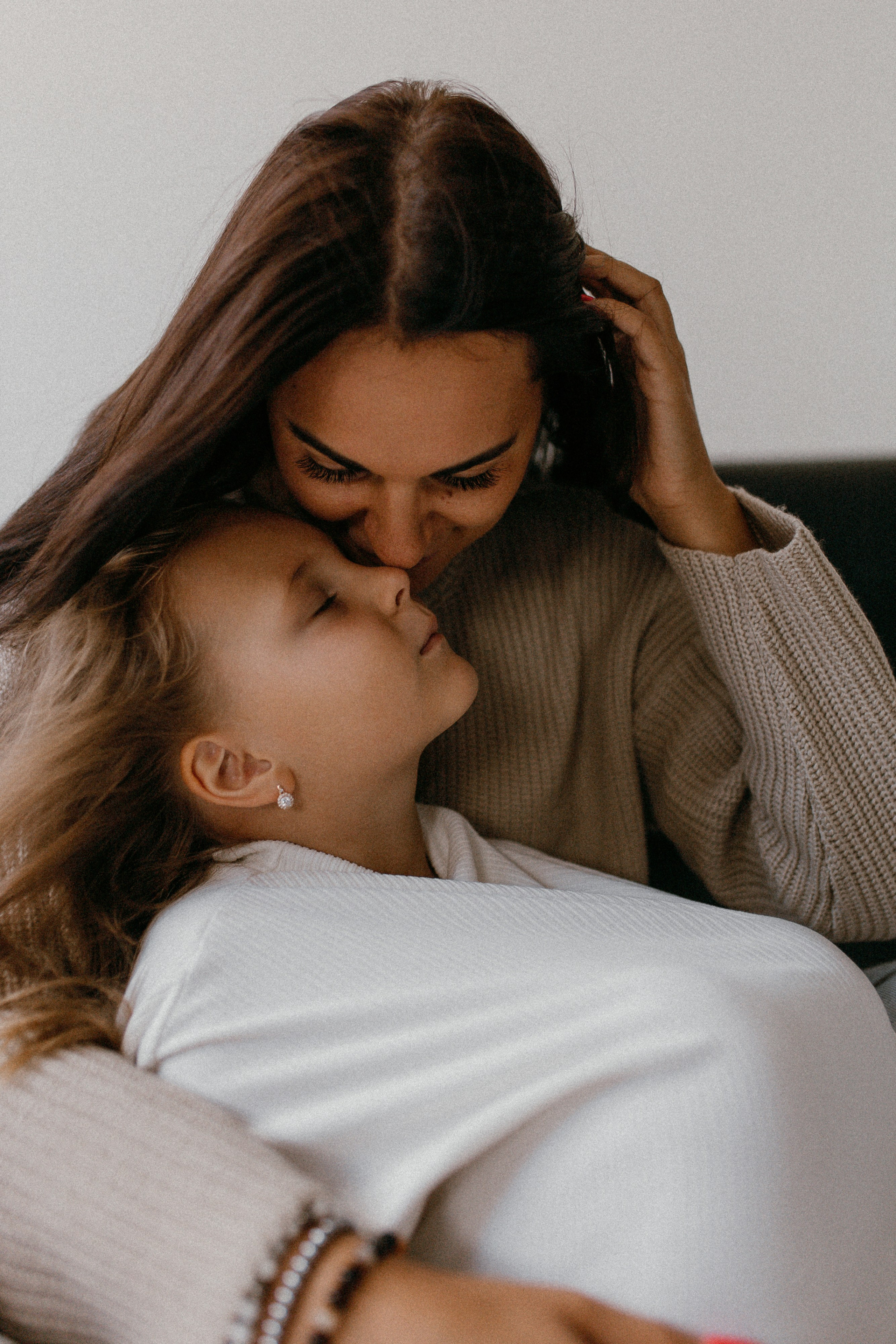 Есения и мама. Семейный фотограф Губкин/Старый Оскол