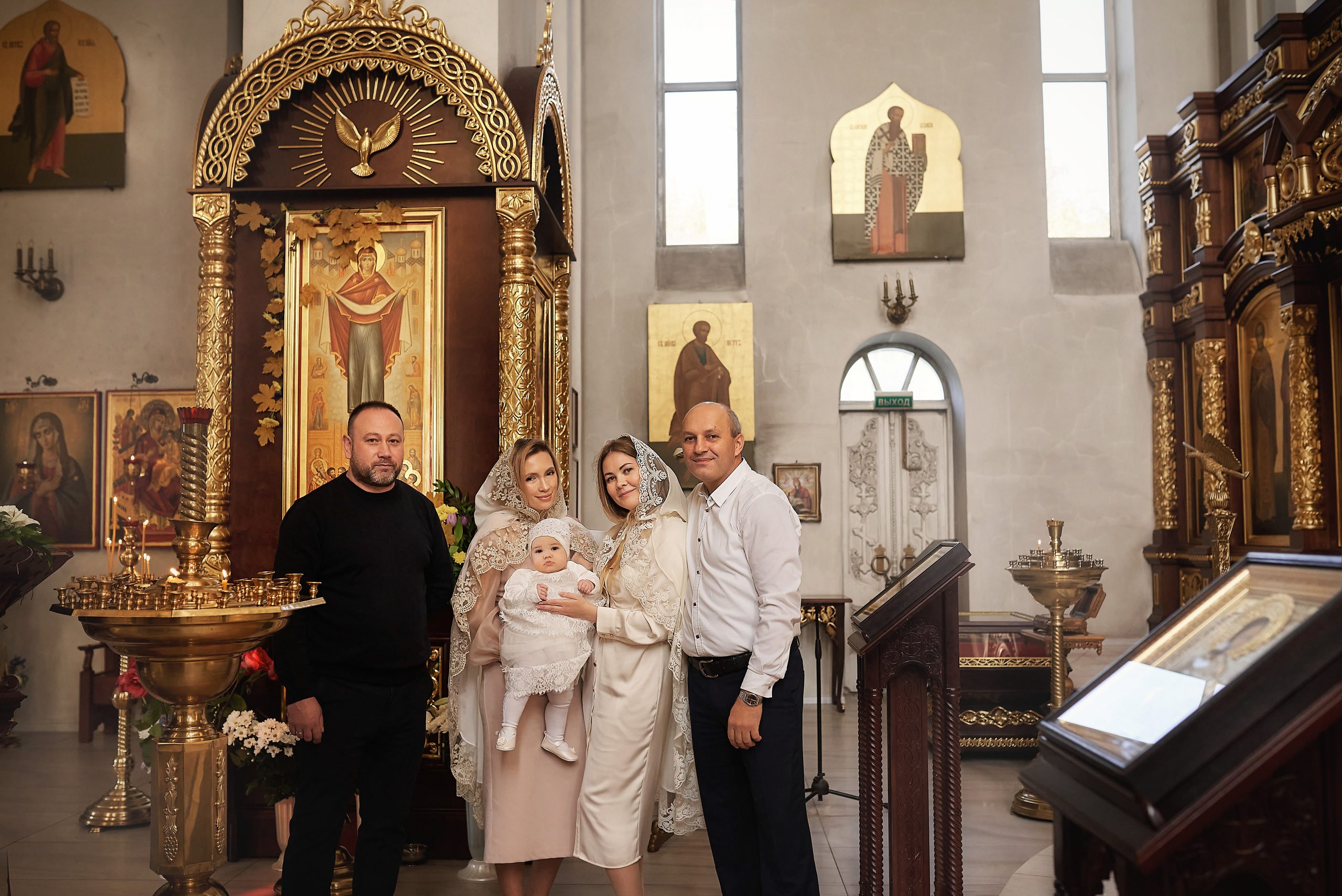 Крещение Миланы в Храме Дмитрия Ростовского. Семейный фотограф в Ростове-на-Дону Татьяна Литвинова
