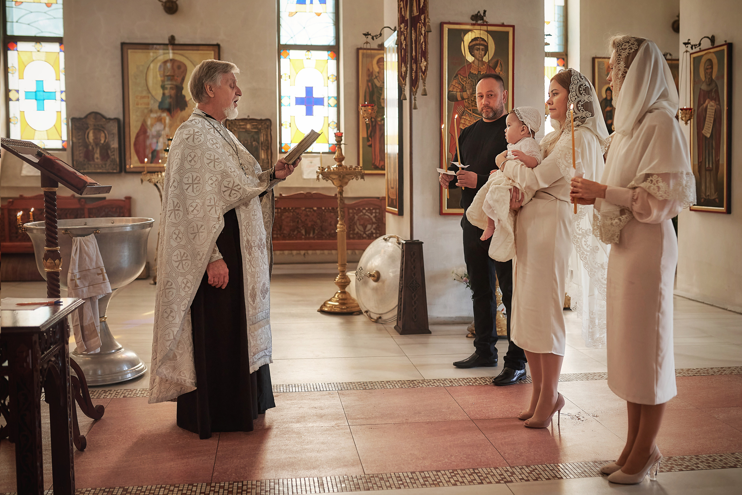 Крещение Миланы в Храме Дмитрия Ростовского. Семейный фотограф в Ростове-на-Дону Татьяна Литвинова