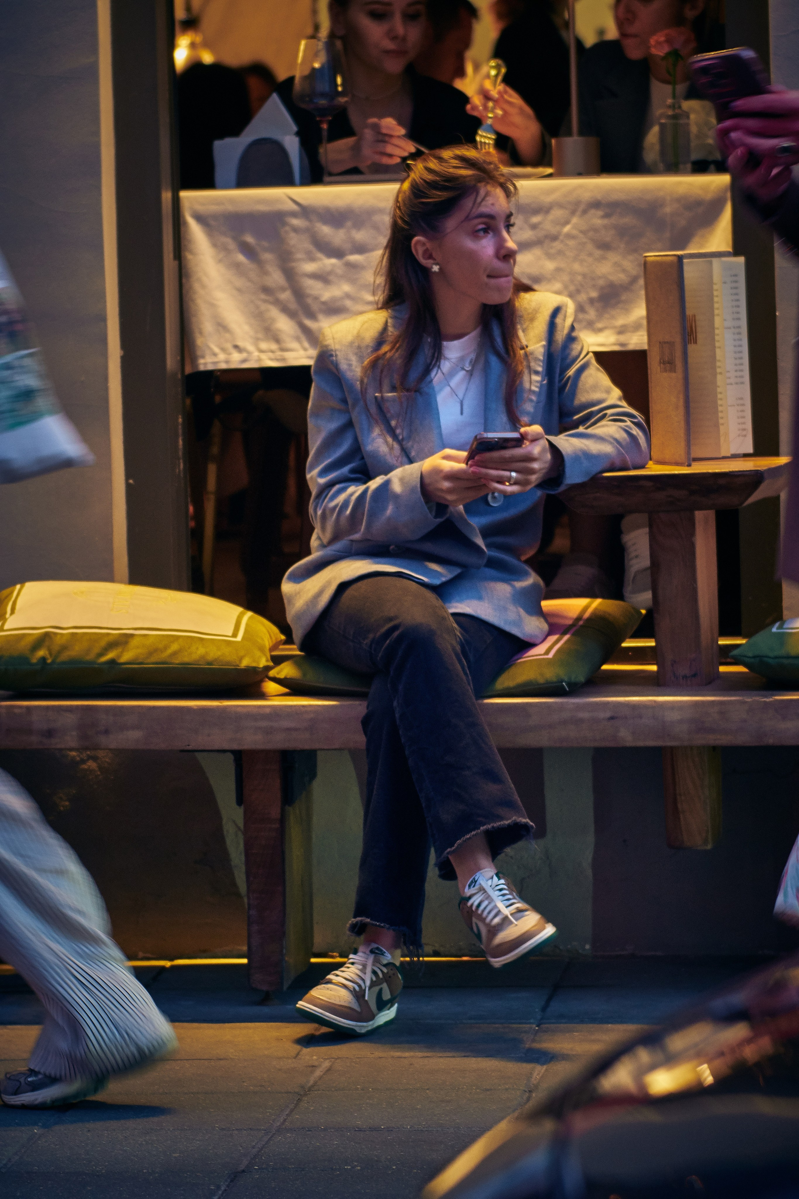 "Девушка в кафе" - фотограф Виталий Дени