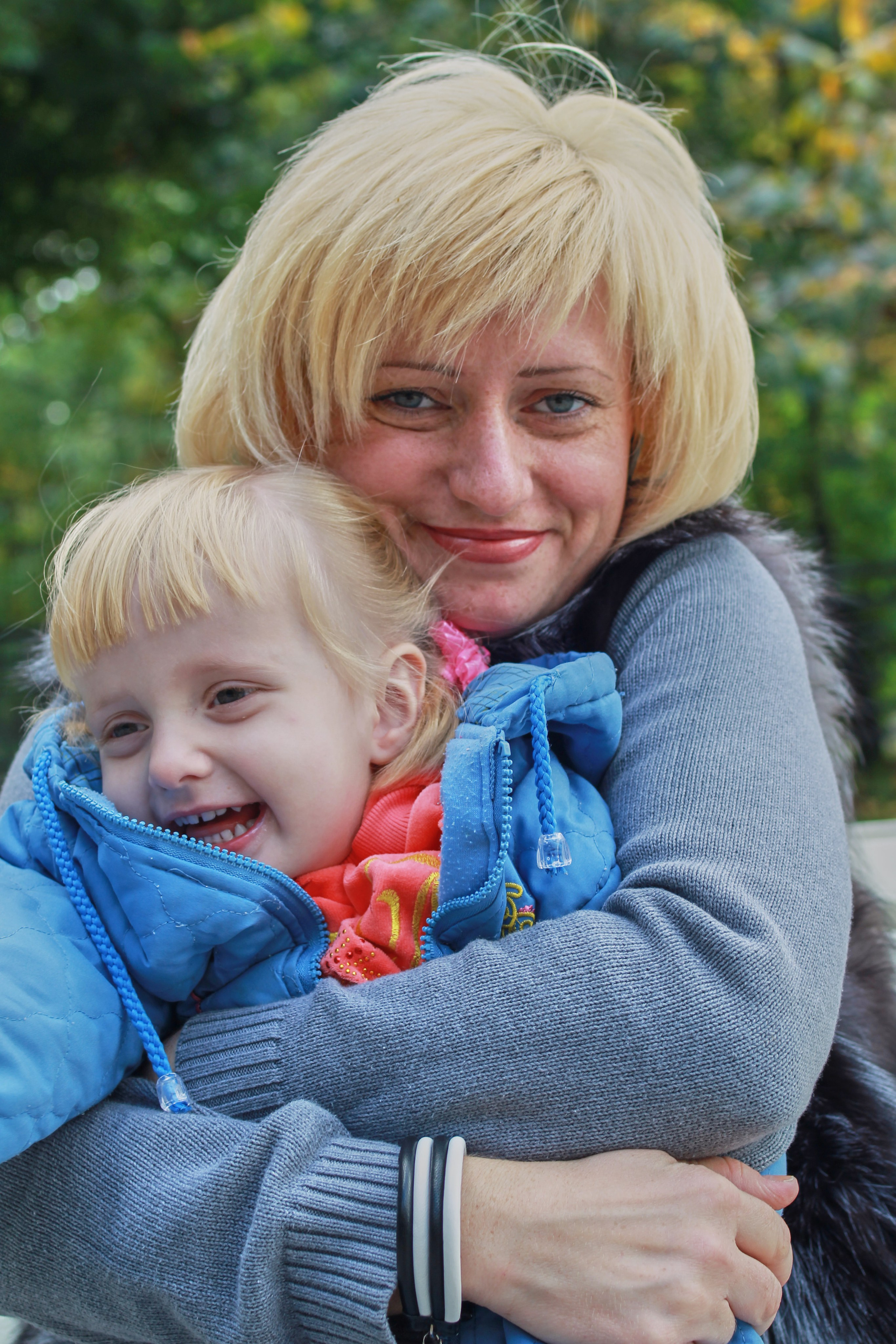 Семейная фотография в помещении и на улице. Сайт фотографа Виталия Дени