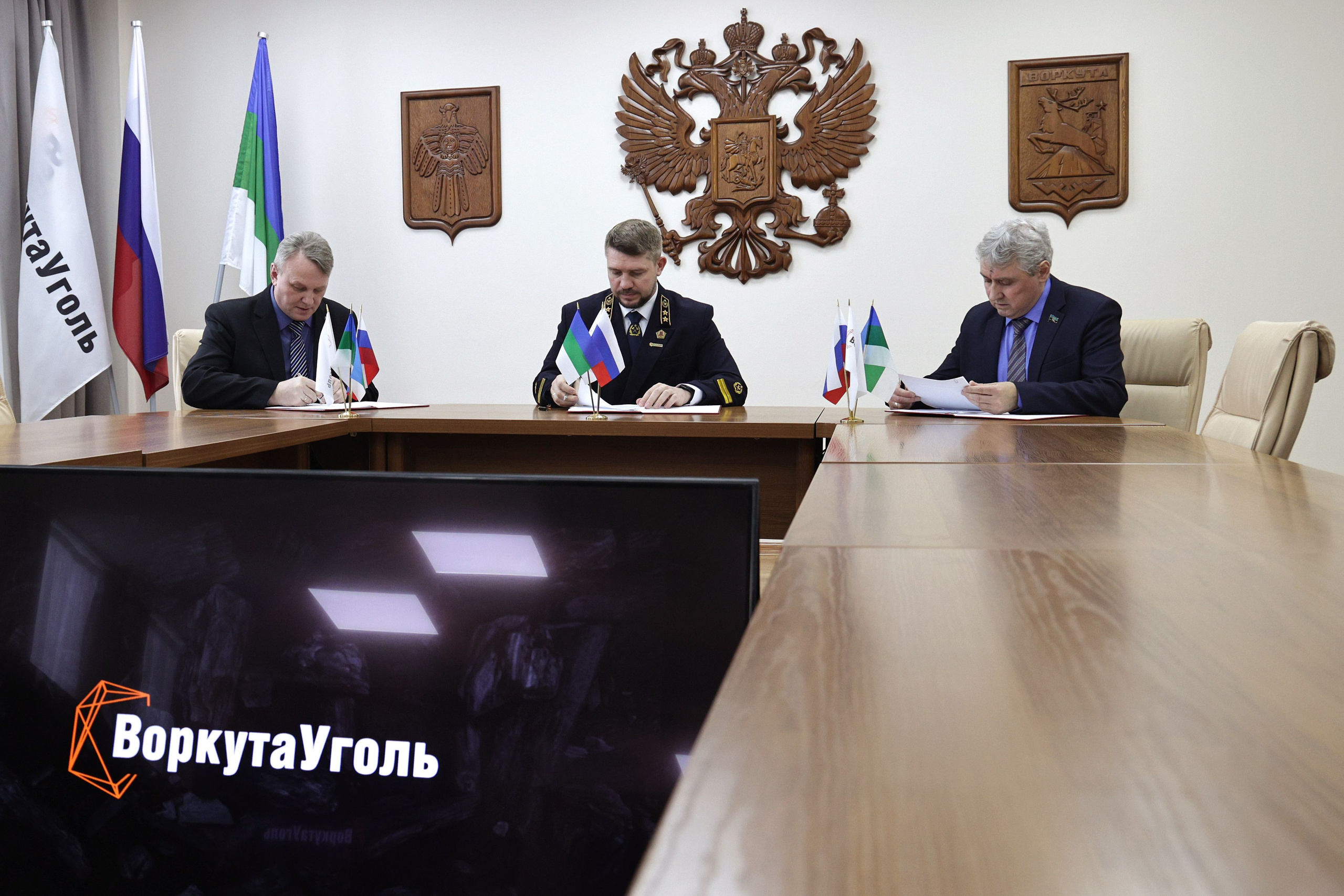 Официальное. Фотограф Владимир Юрлов