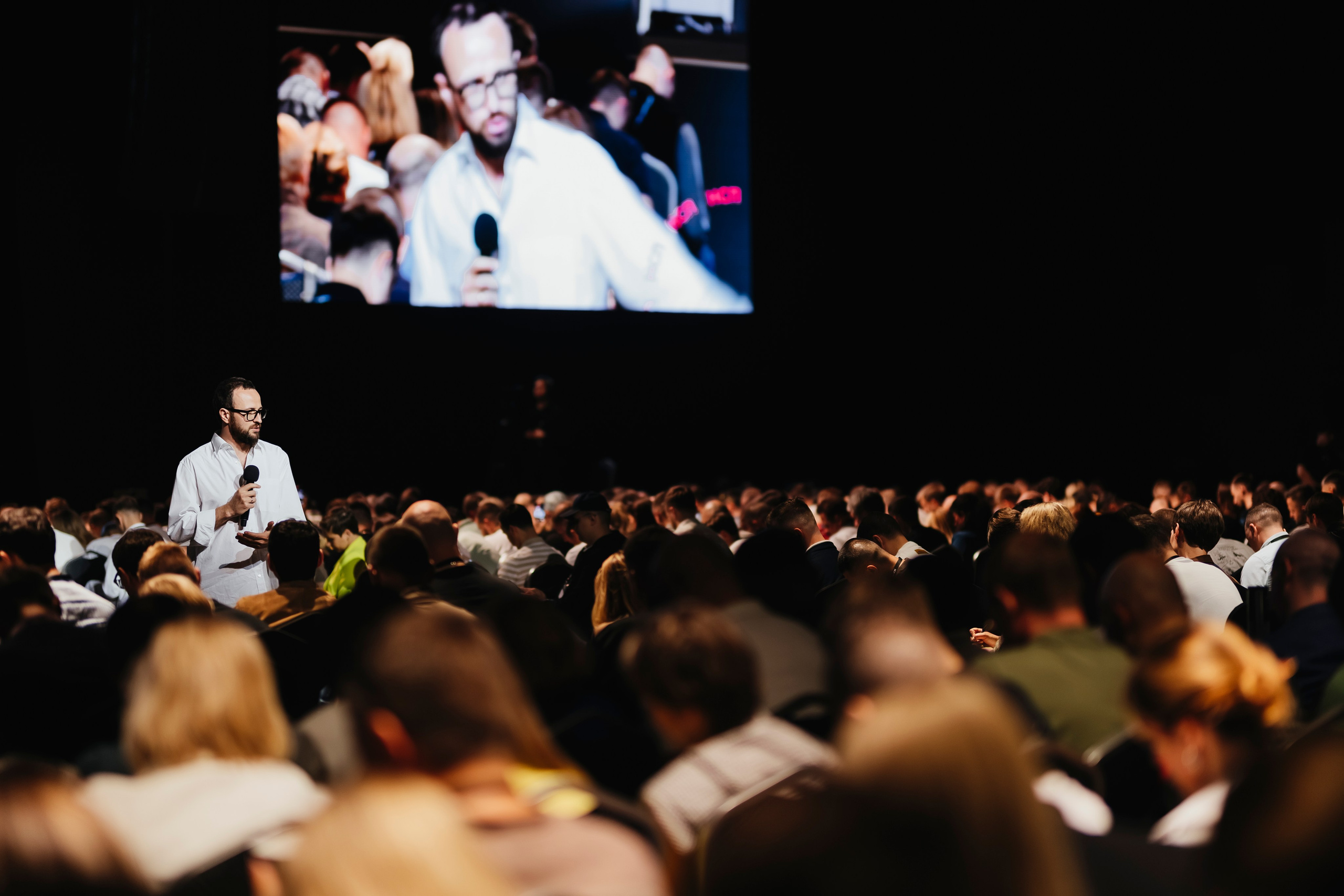 Михаил Гребенюк НСП. Репортажный, event, концертный и backstage фотограф из Москвы Виталий Кривцов