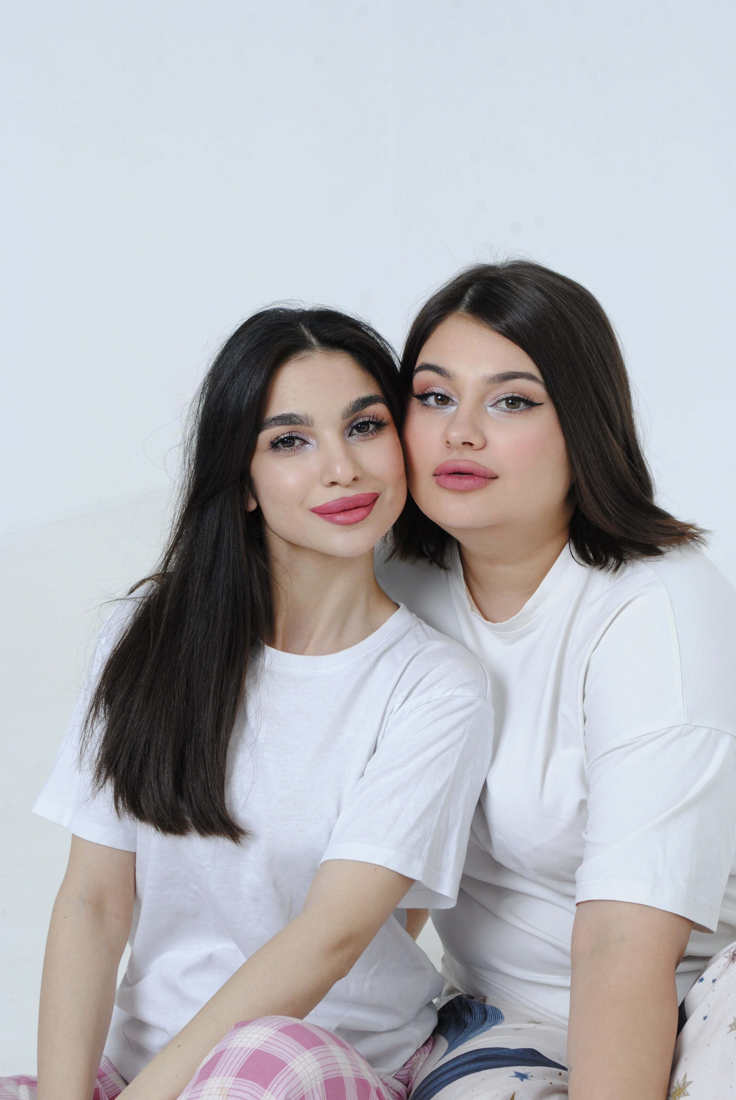 Марьям и подруга. Фотограф Мария Мусаелян