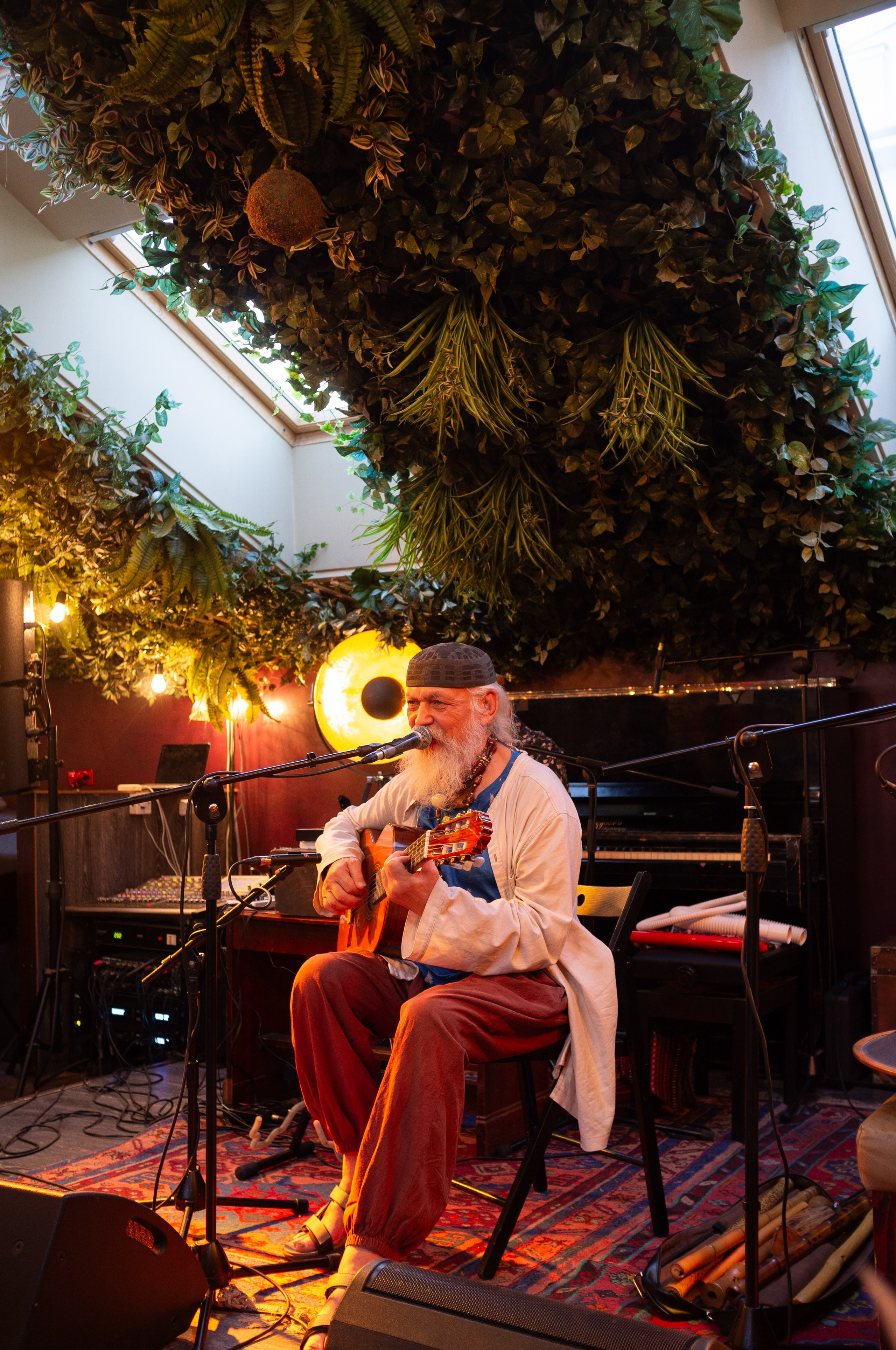 Китайский джаз и этника. Бронислав Виногродский в Kozlov club. Искусство фотографии. Мария Осокина