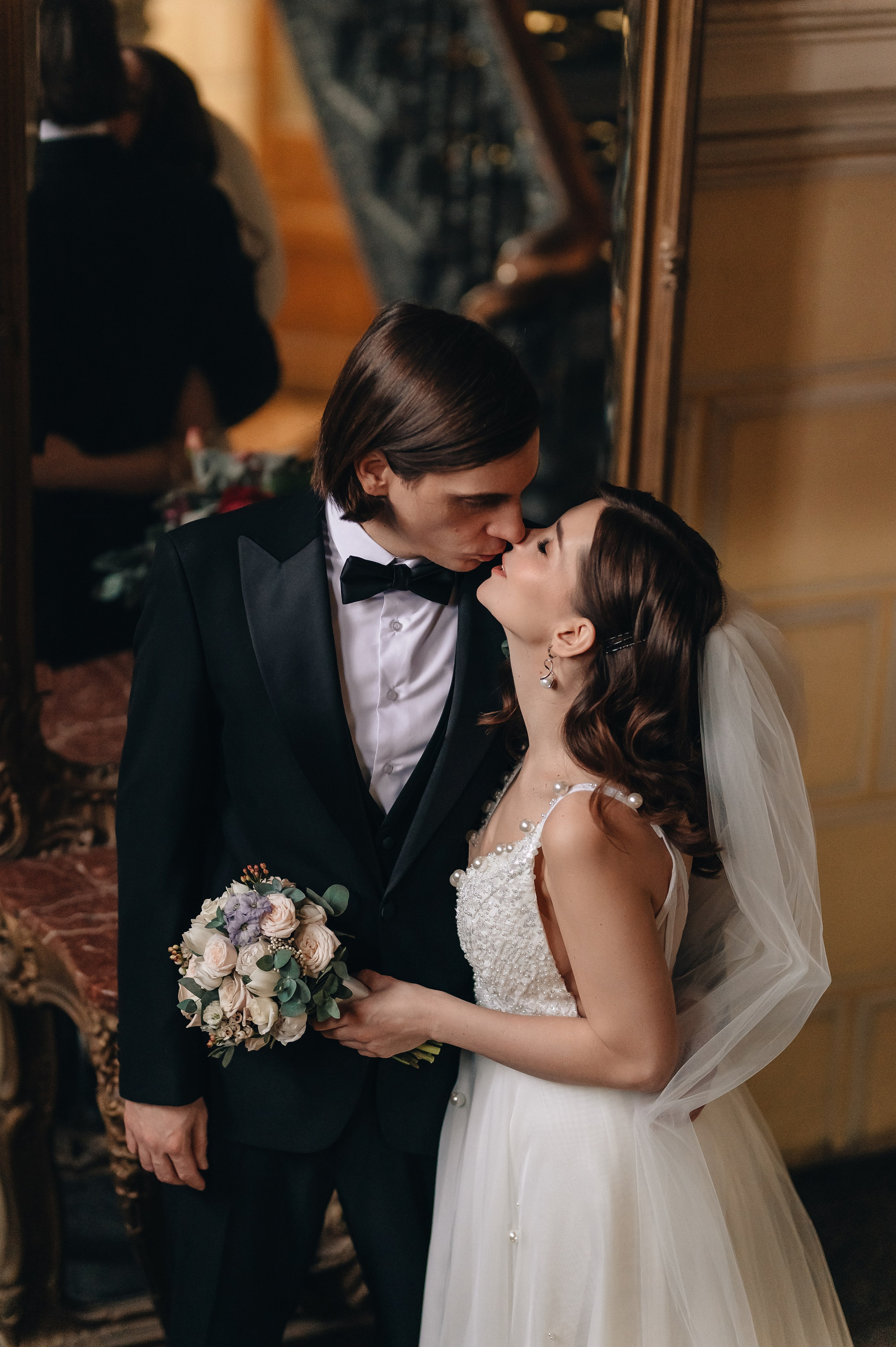 Свадебная фотосессия в библиотеке им. Пушкина. Портретный фотограф Москва Светлана Кашура