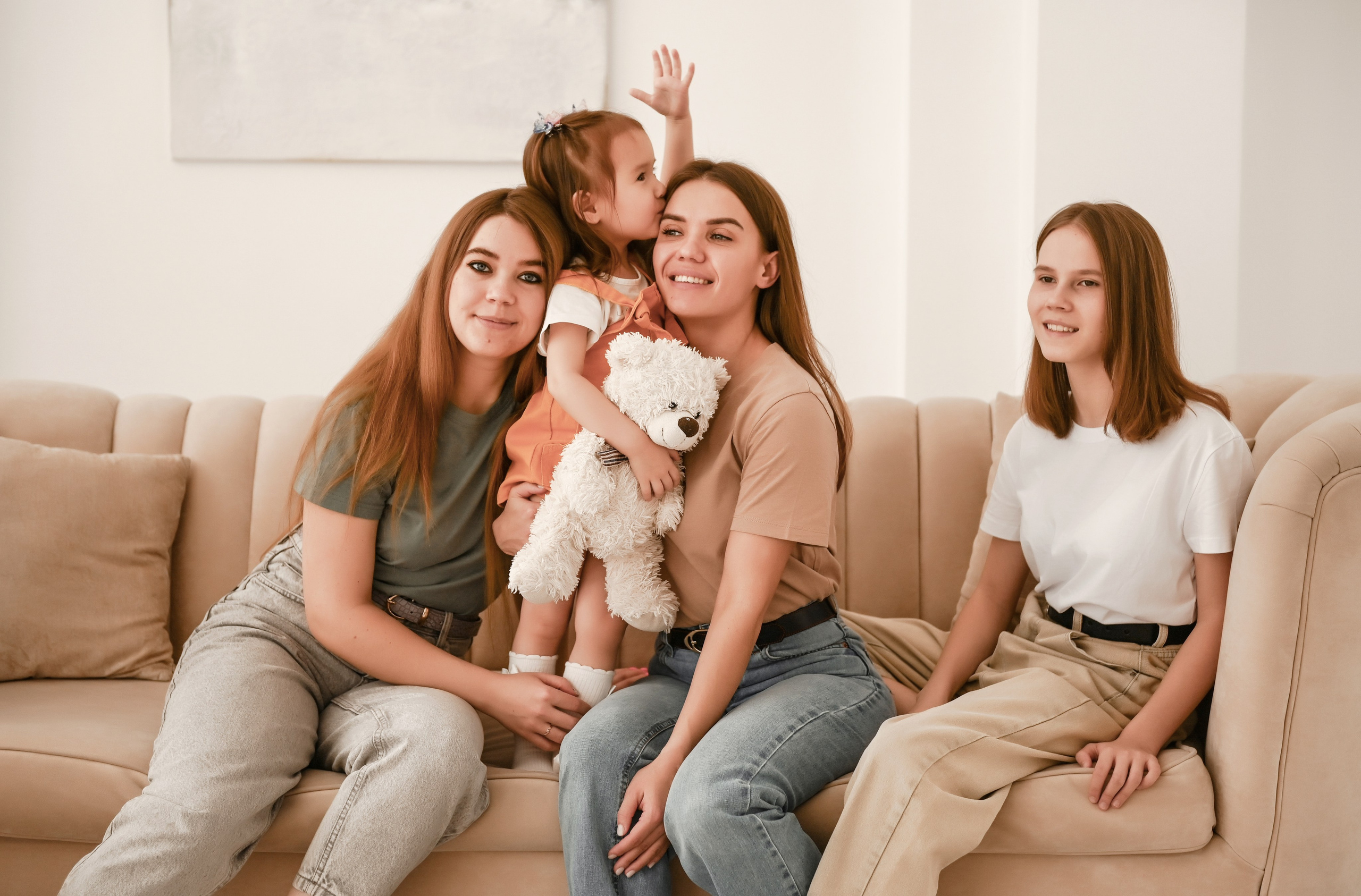 Семейная студийная  фотосессия 2. Свадебный, семейный, детский, контент фотограф в Омске Максим Ильин