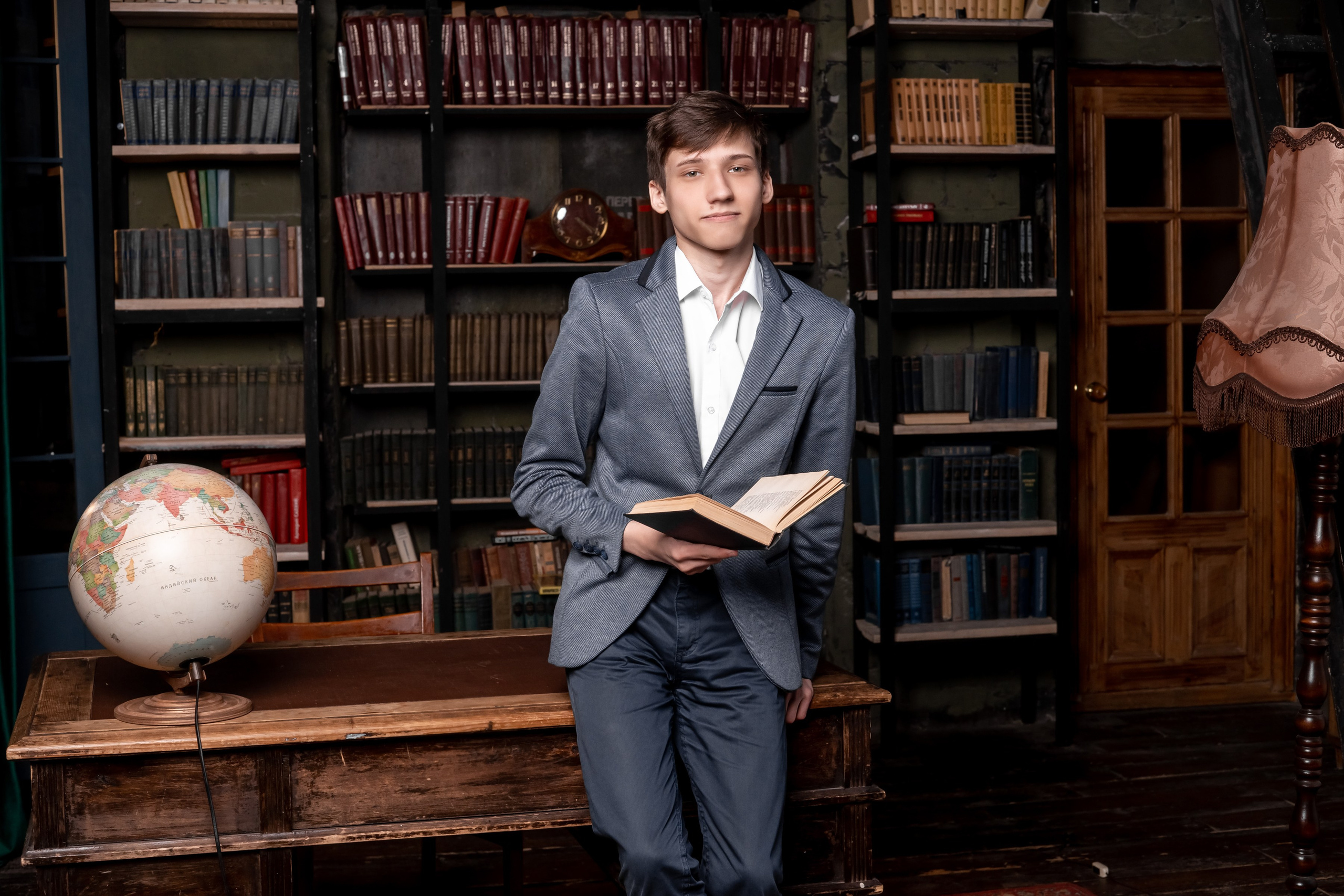 СТУДИЯ «Культура» сьемка для альбома СОШ 57 -11кл. Ольга Плаксина фотограф в Саратове