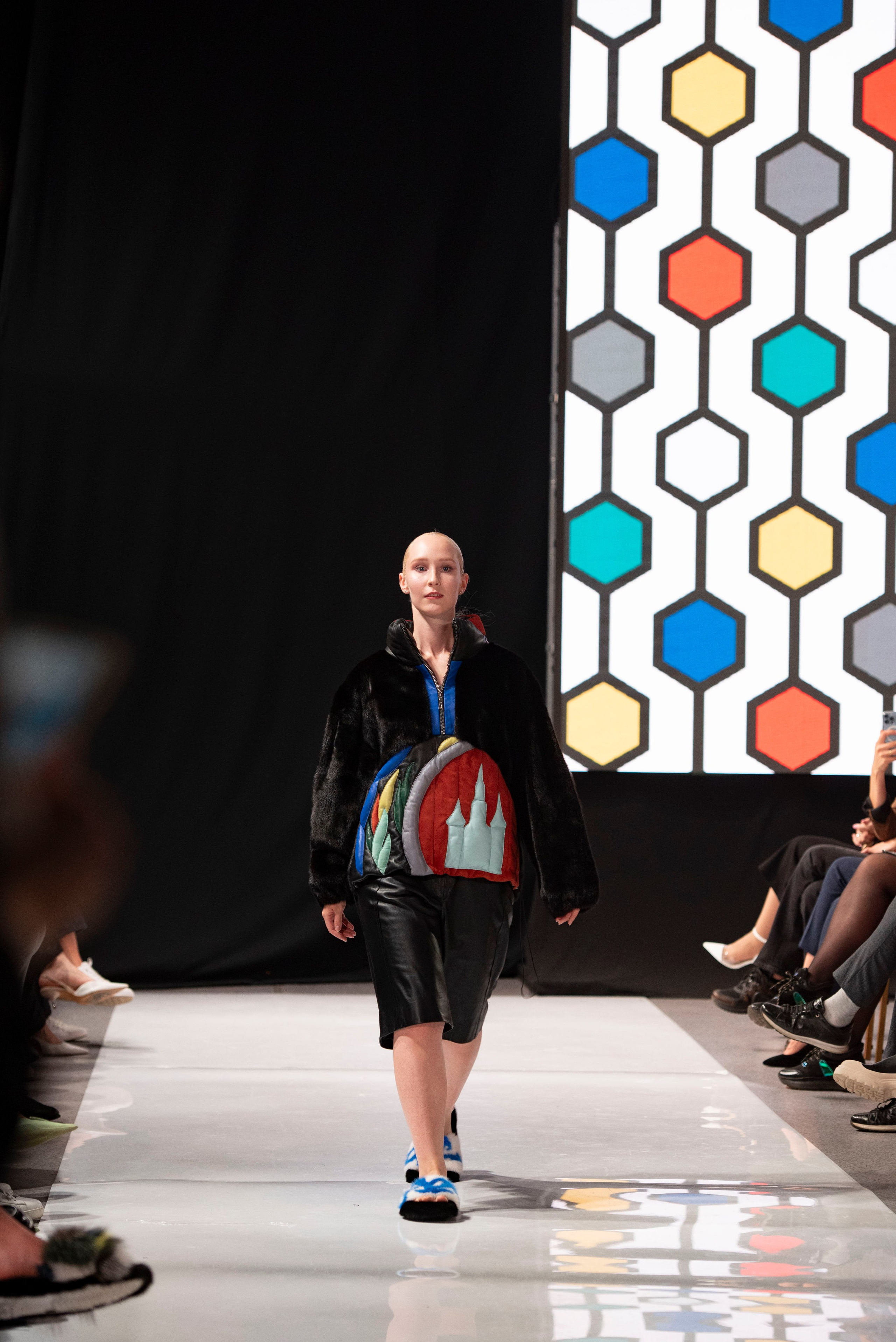 Фотограф на модельный показ. Свадебный, семейный, фэшн фотограф, школьный фотограф в Сочи