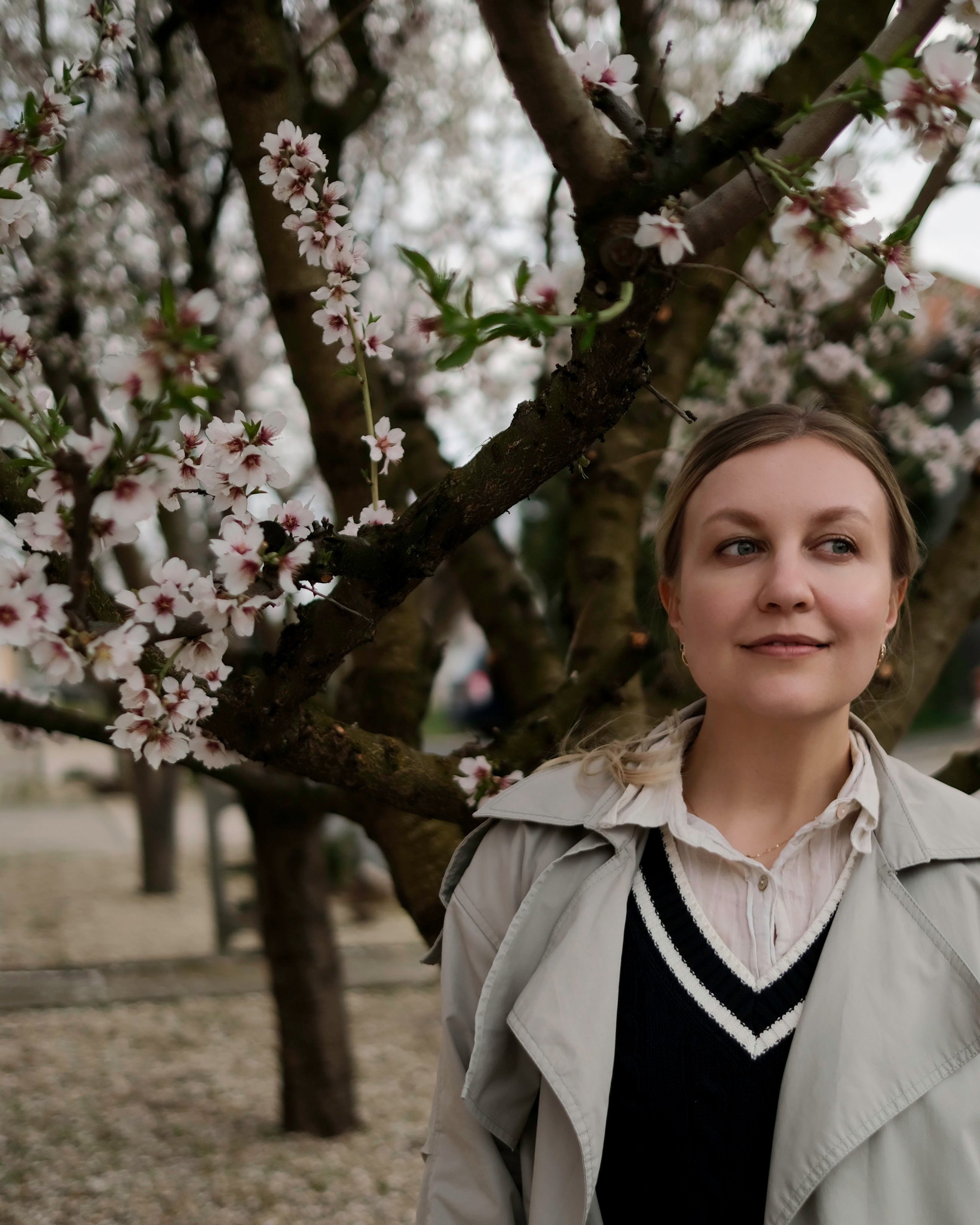 Elena. Blooming in Budapest. Portrait photographer Olga Prokopova based in Budapest
