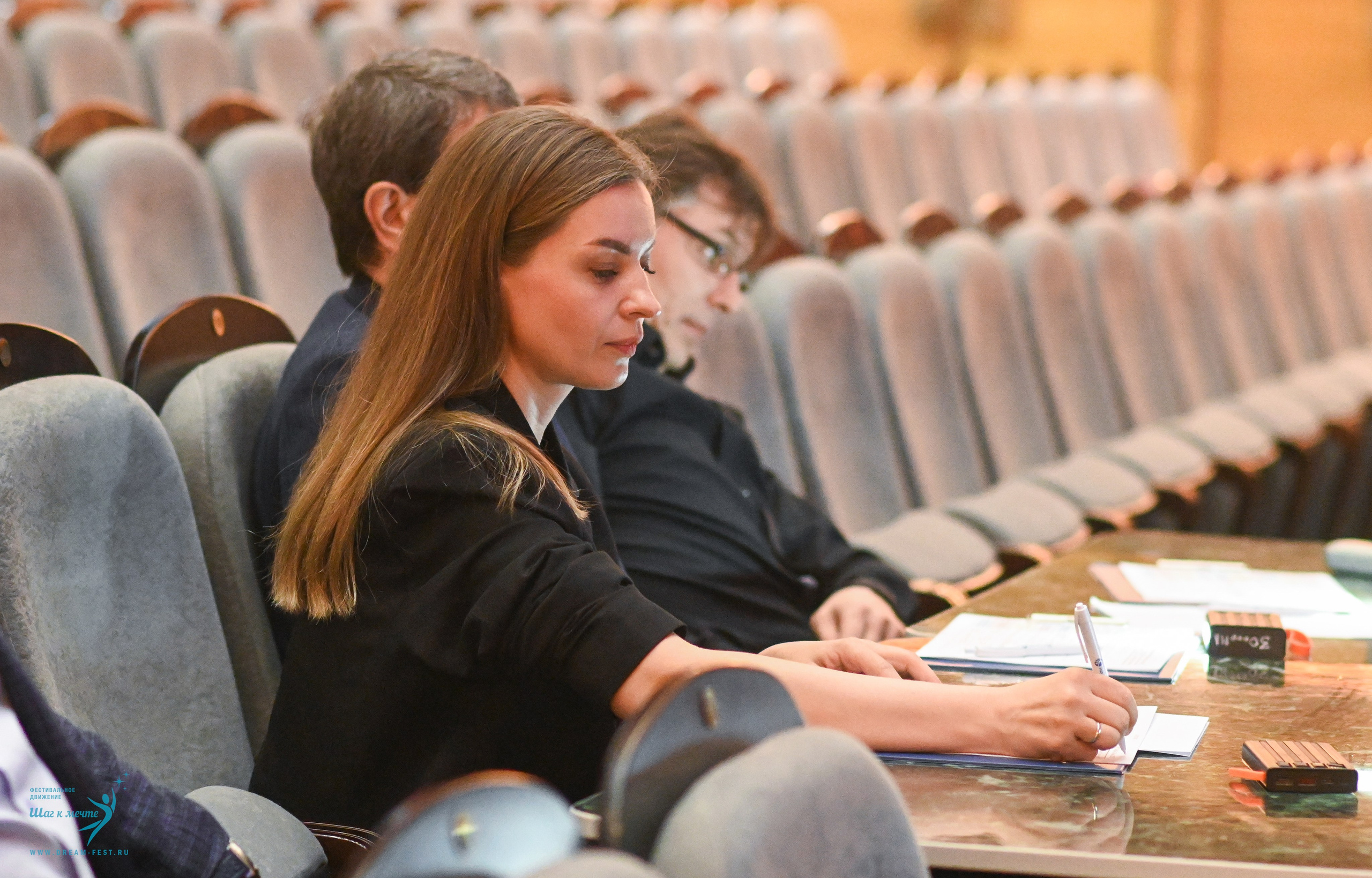 24.05.2025 «Мир под названием — Искусство танца» Фестивальное движение «Шаг к мечте» г. Кострома. Медиастудия Фото Концепт