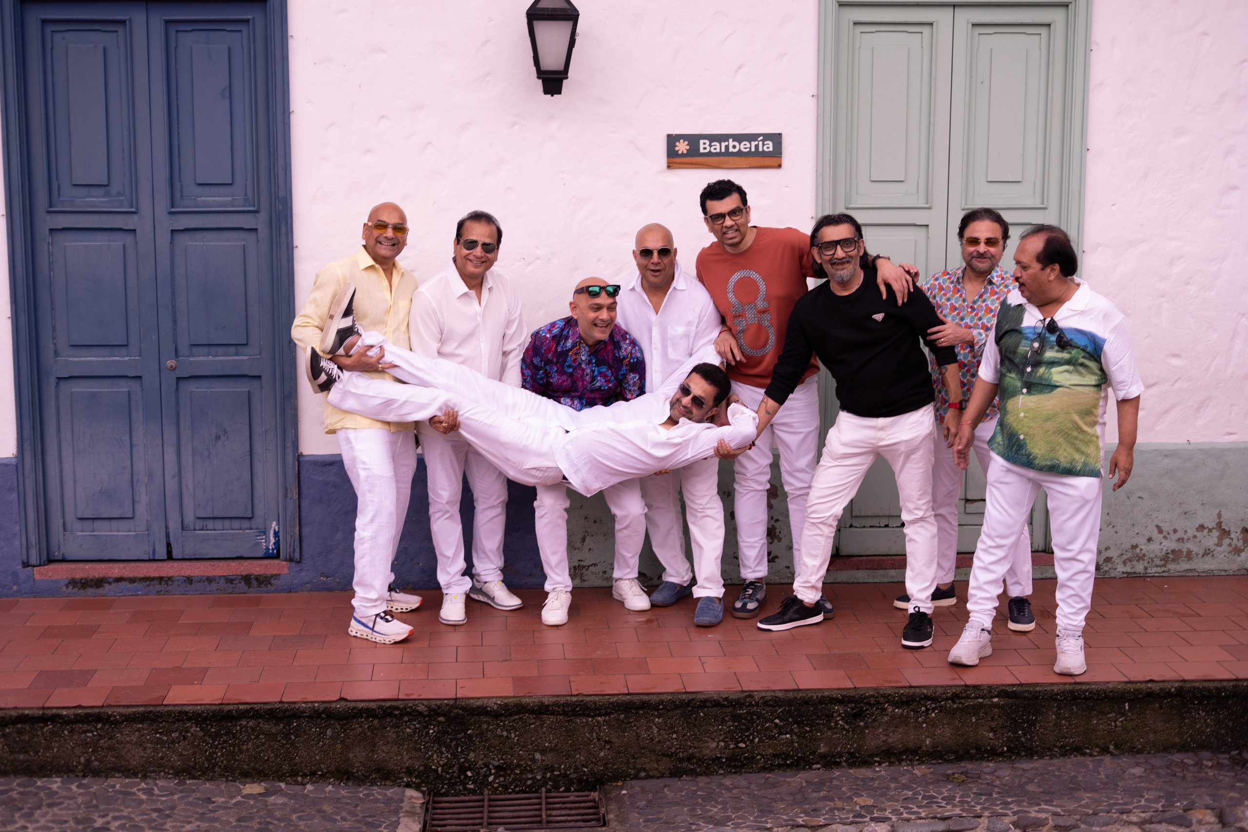 Bachelor party / One day in Medellin. Wedding Photographer in Barcelona and Medellin