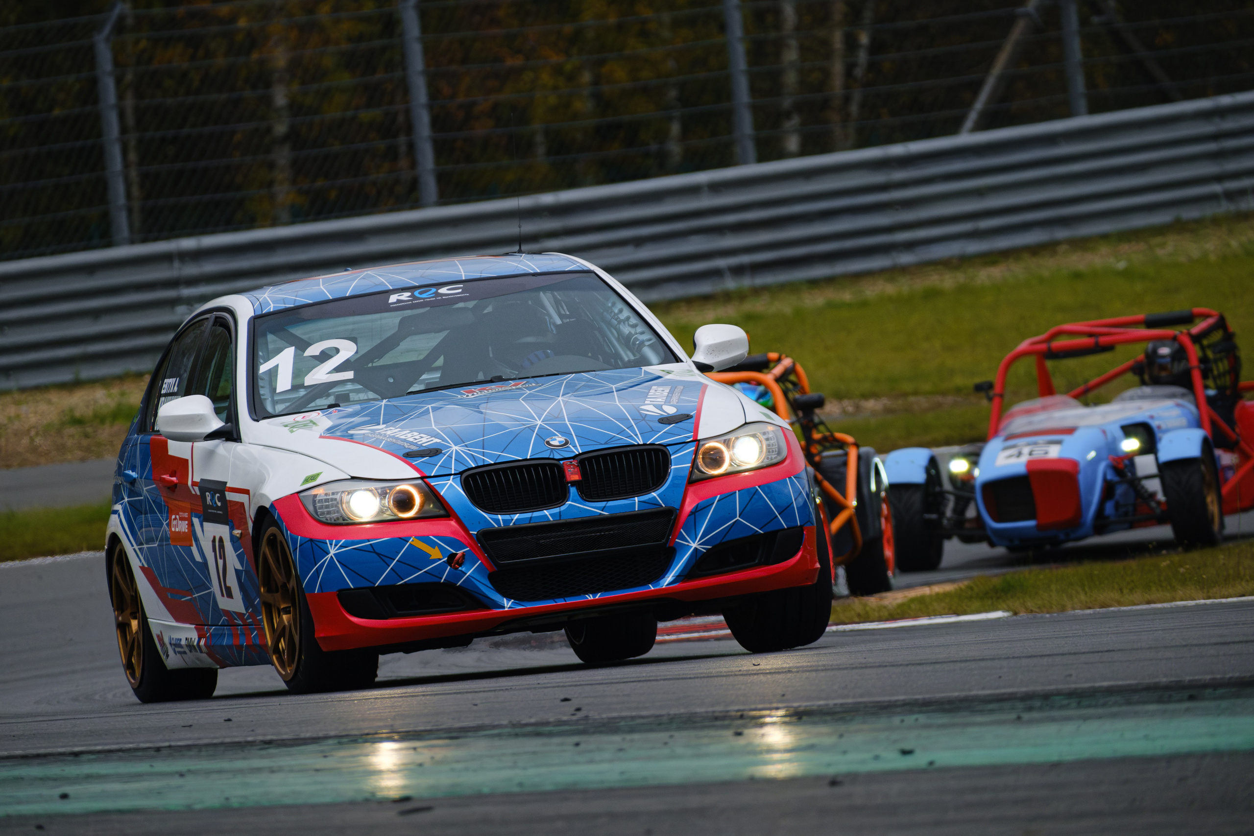 Российская серия гонок на выносливость. Авто и мотоспорт — фотограф Антон Медведев iCoguar