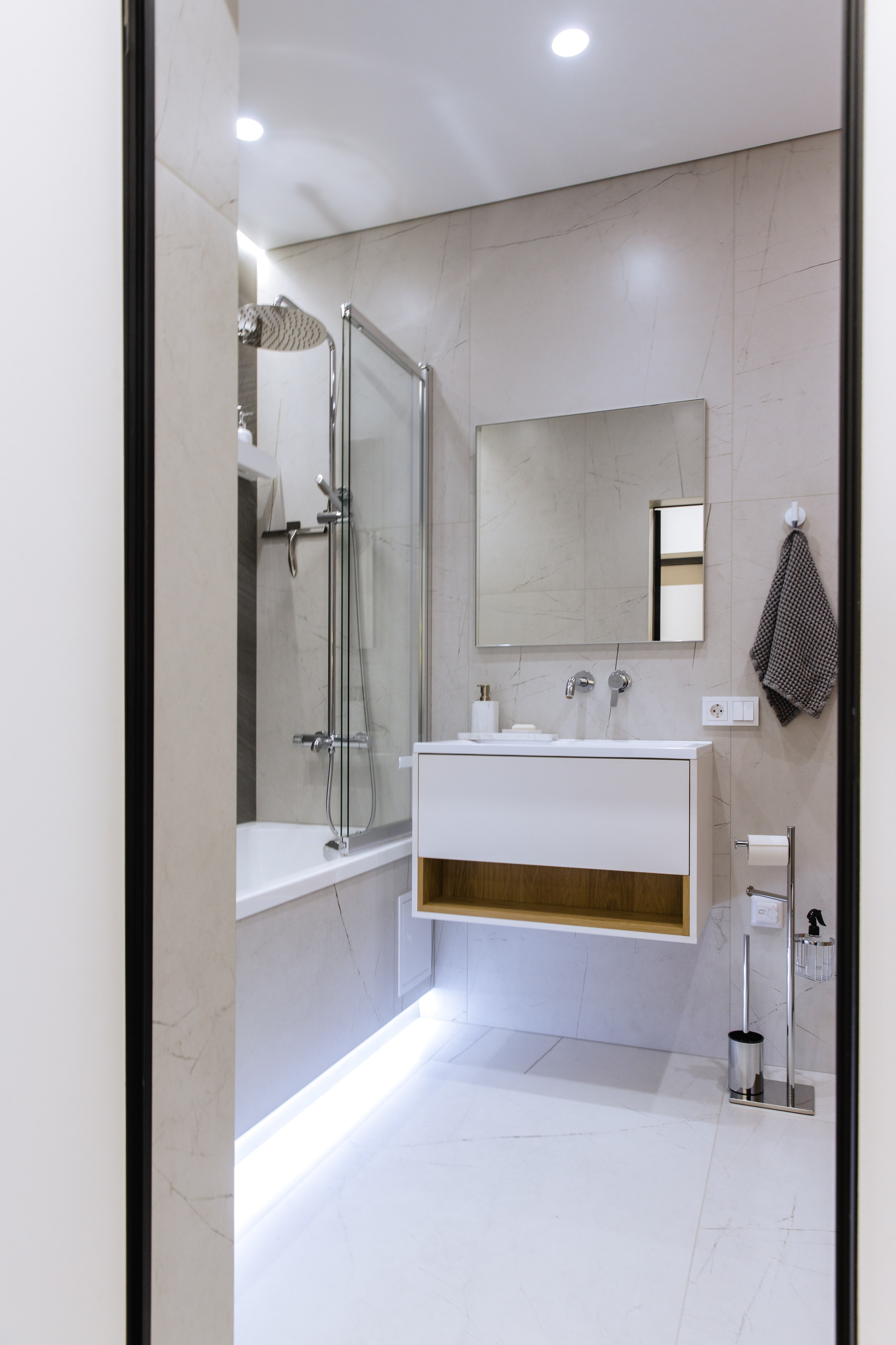 Rozalux. ГУДРУМ — Мебель на заказ в Томске | Кухни | Шкафы | Стулья и Столы