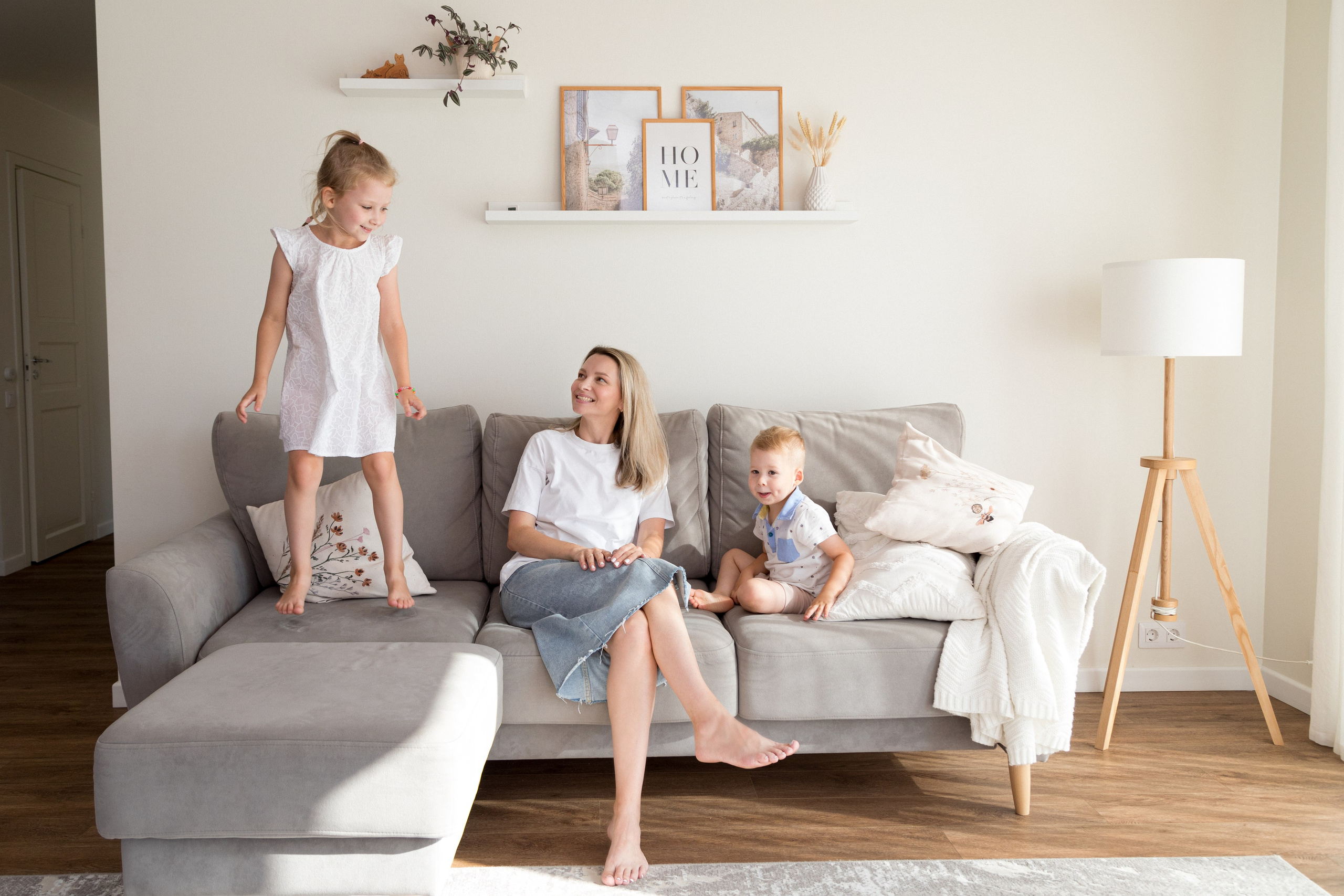 Семейная фотосессия дома. Детский и контент фотограф Надя Волкова Санкт-Петербург