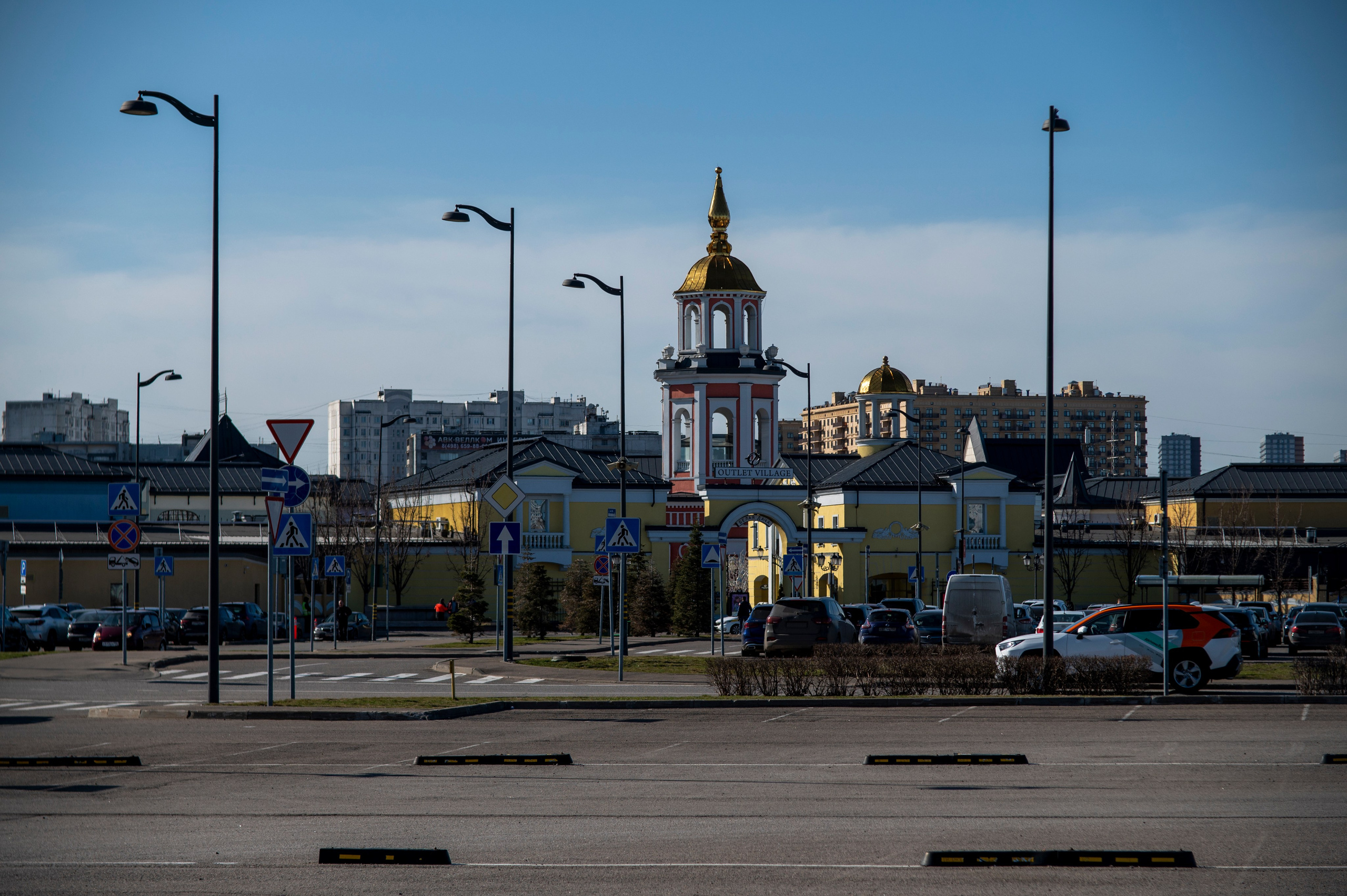 Фотопрогулка апрель 2022. Фотограф Роман Адлер