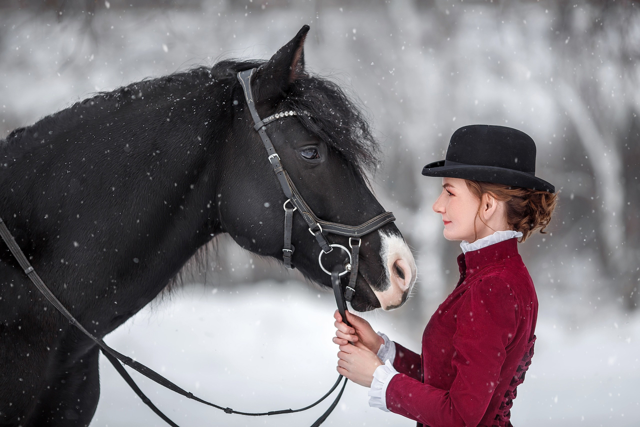 С конем. Сказочный фотограф фотопроекты фототуры в Новосибирске и на Алтае