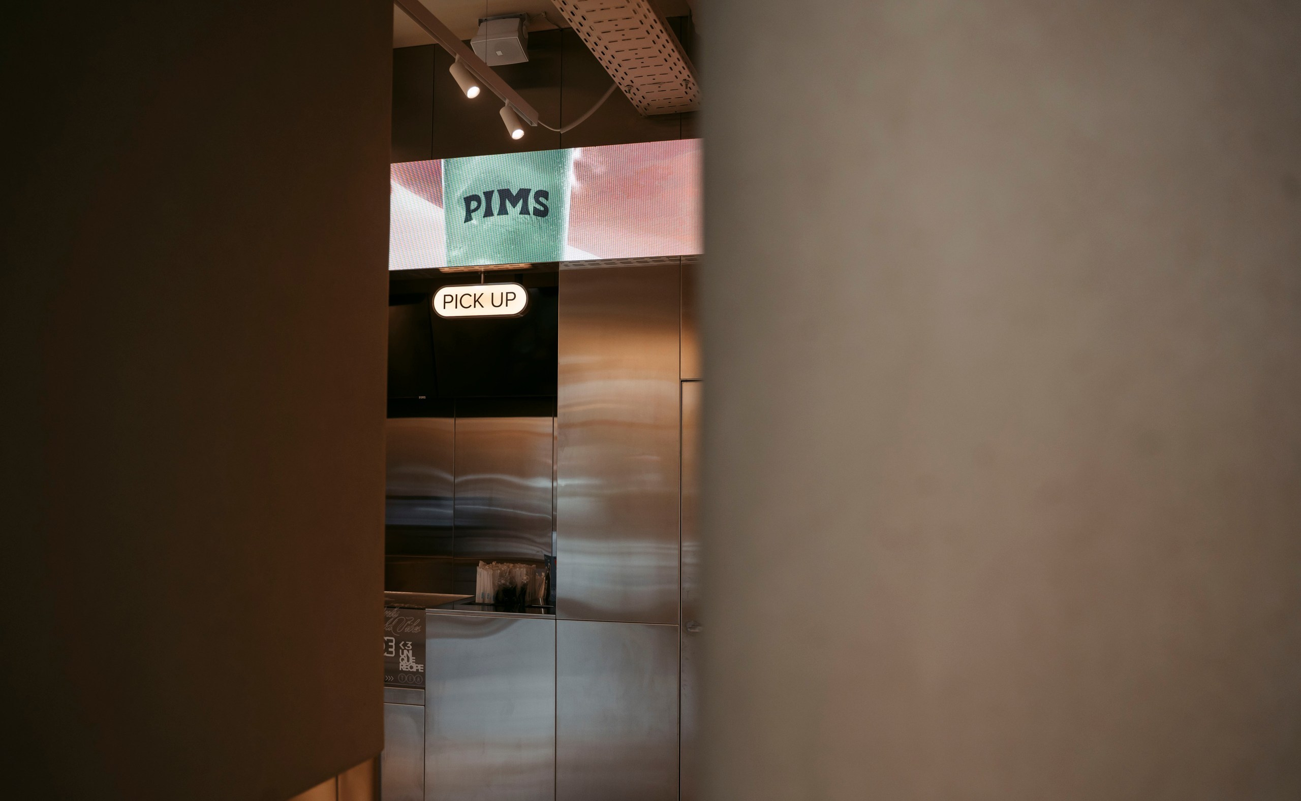 PIMS, корнер KazanMall. Саша Копылов, фотограф в Казани