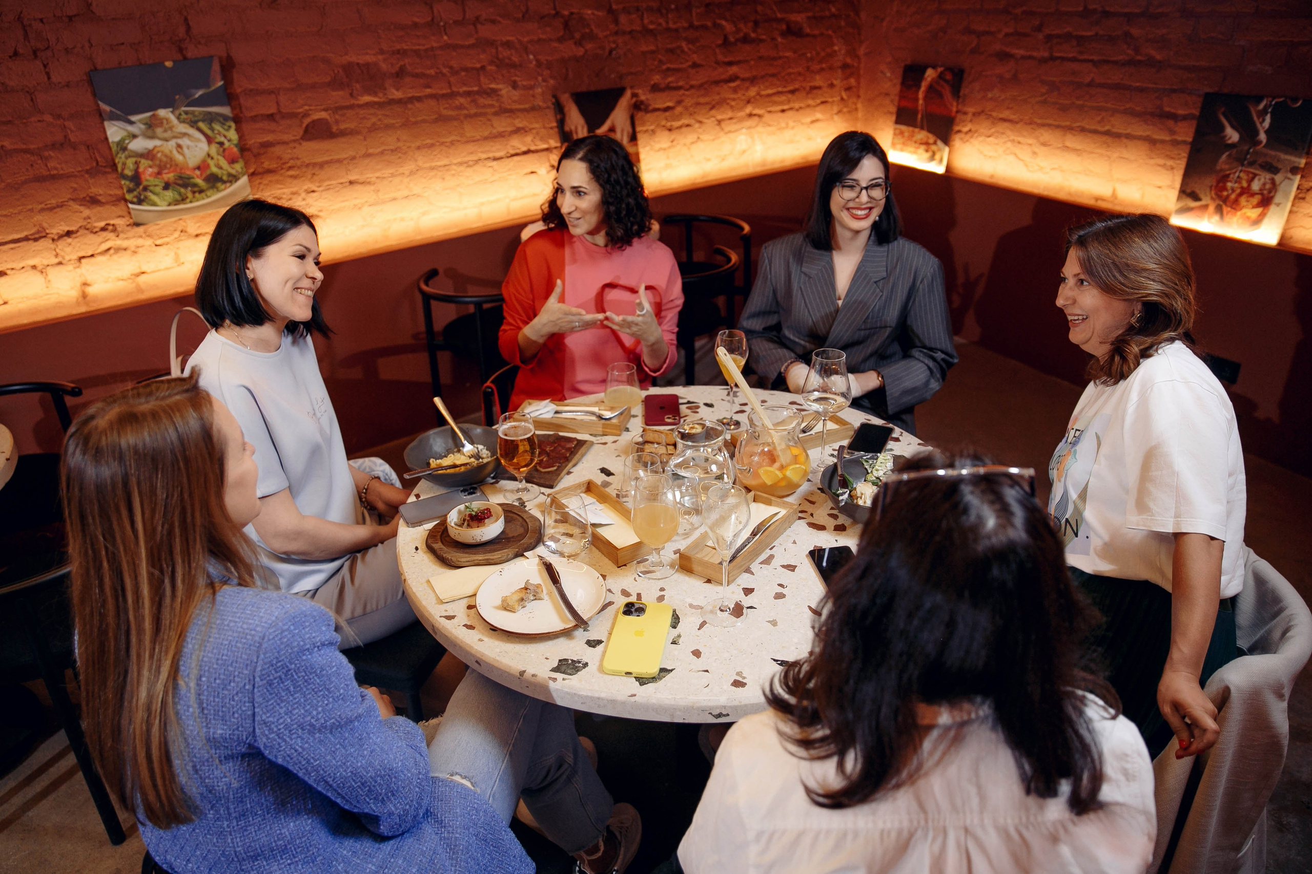 Встреча в «Союз писателей». Ваш репортажный фотограф Артемий Антонов