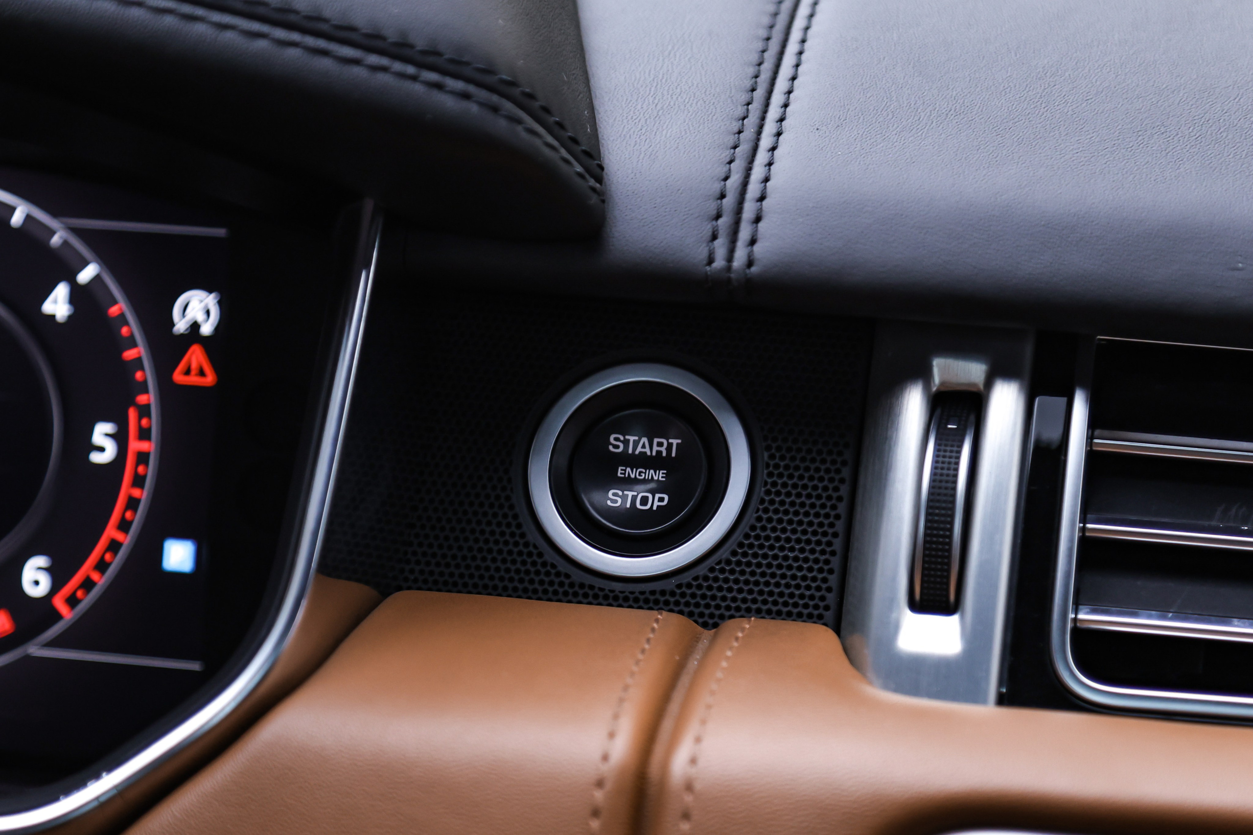 2018 RANGE ROVER AUTOBIOGRAPHY LONG. Mixturecaptures