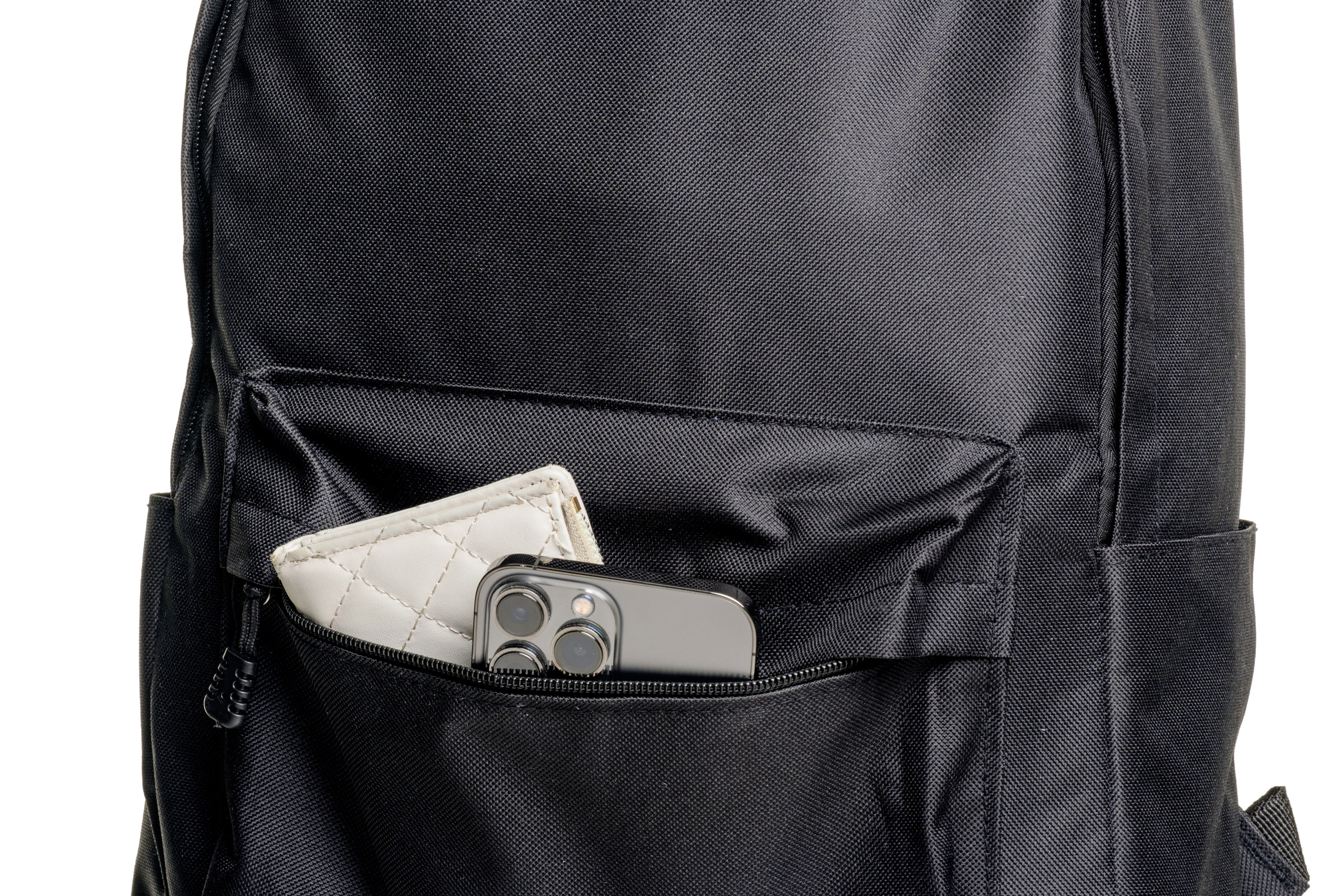 Backpack. Fotograf Dmitrii Donets