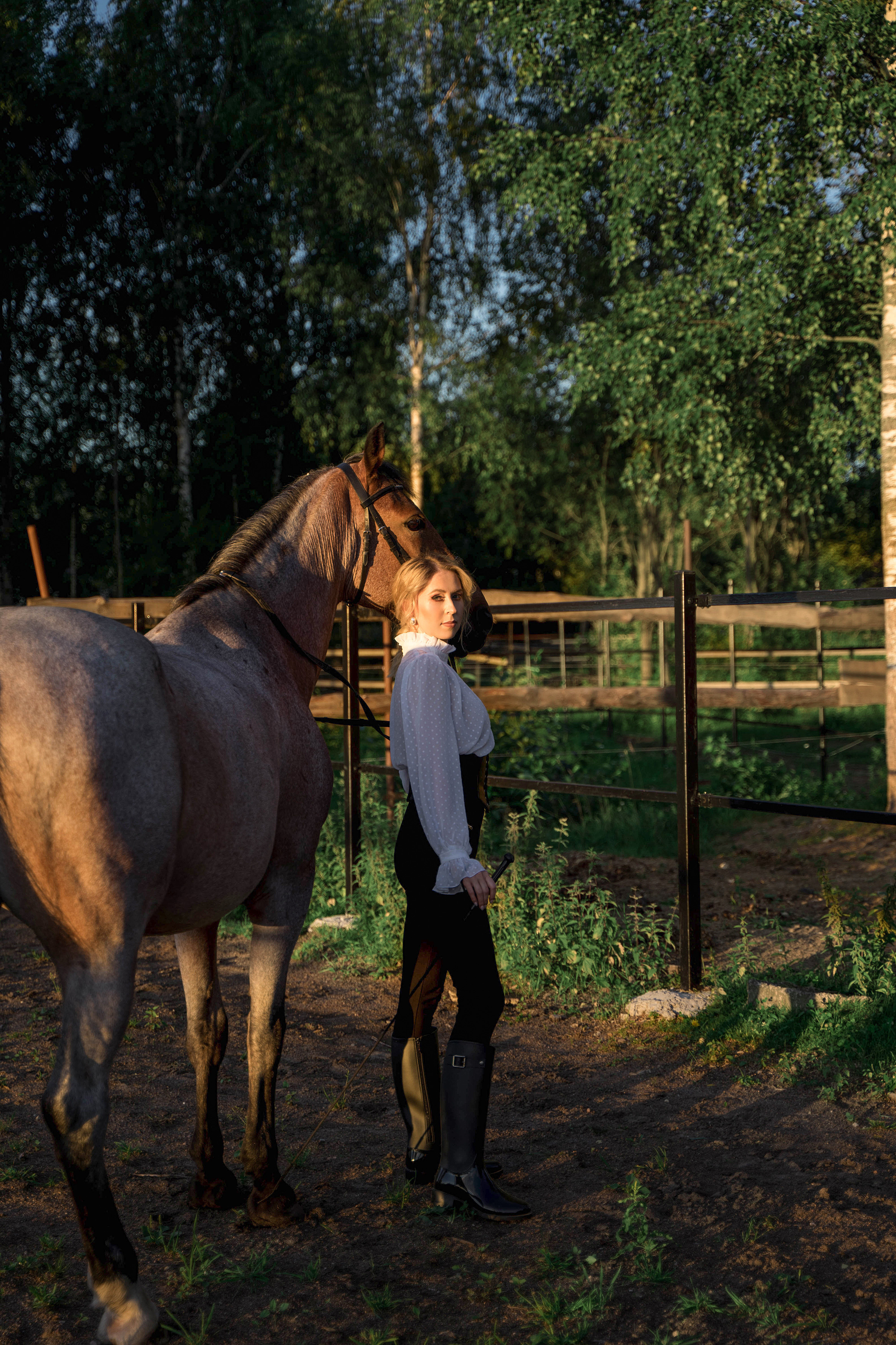 С лошадью. Студия детской фотографии