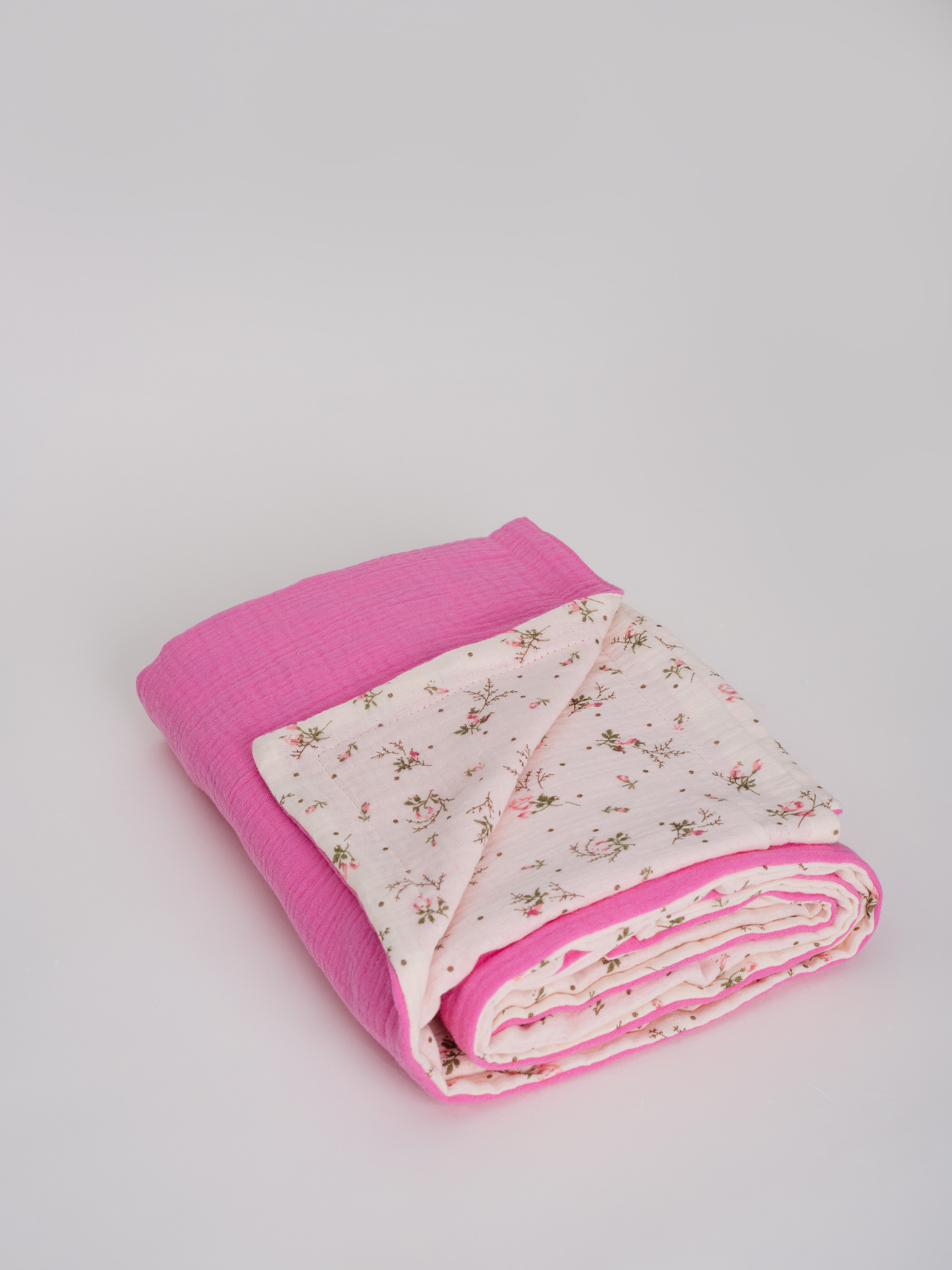 На белом фоне для каталогов. Фотограф и видеограф в Тольятти, Самаре Дёмина Мария