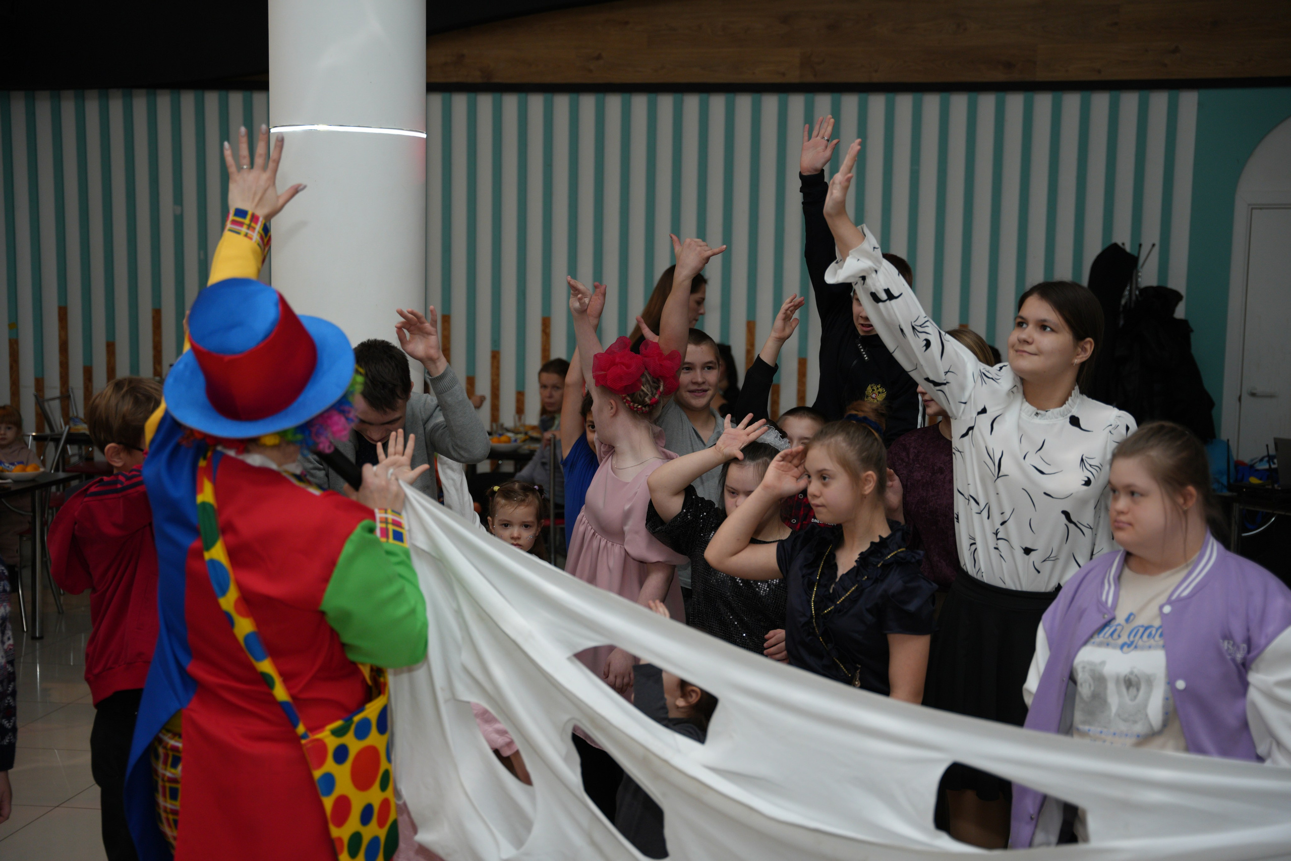 Социально —благотворительная акция «Ты в этом мире не один», посвященная Международному дню инвалидов. ВЫПУСКНЫЕ АЛЬБОМЫ, Школьный фотограф, семейный и свадебный в Саратове и области Ольга Плаксина