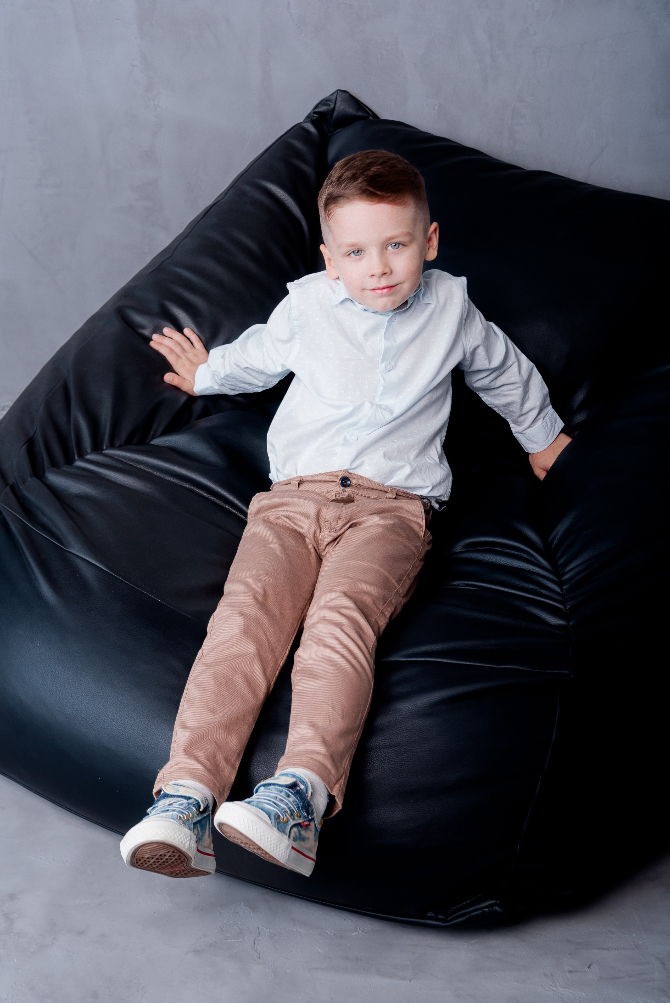 Мама и Сын в студии Патрики. Фотограф в Волгограде и Волжском Александр Горбань