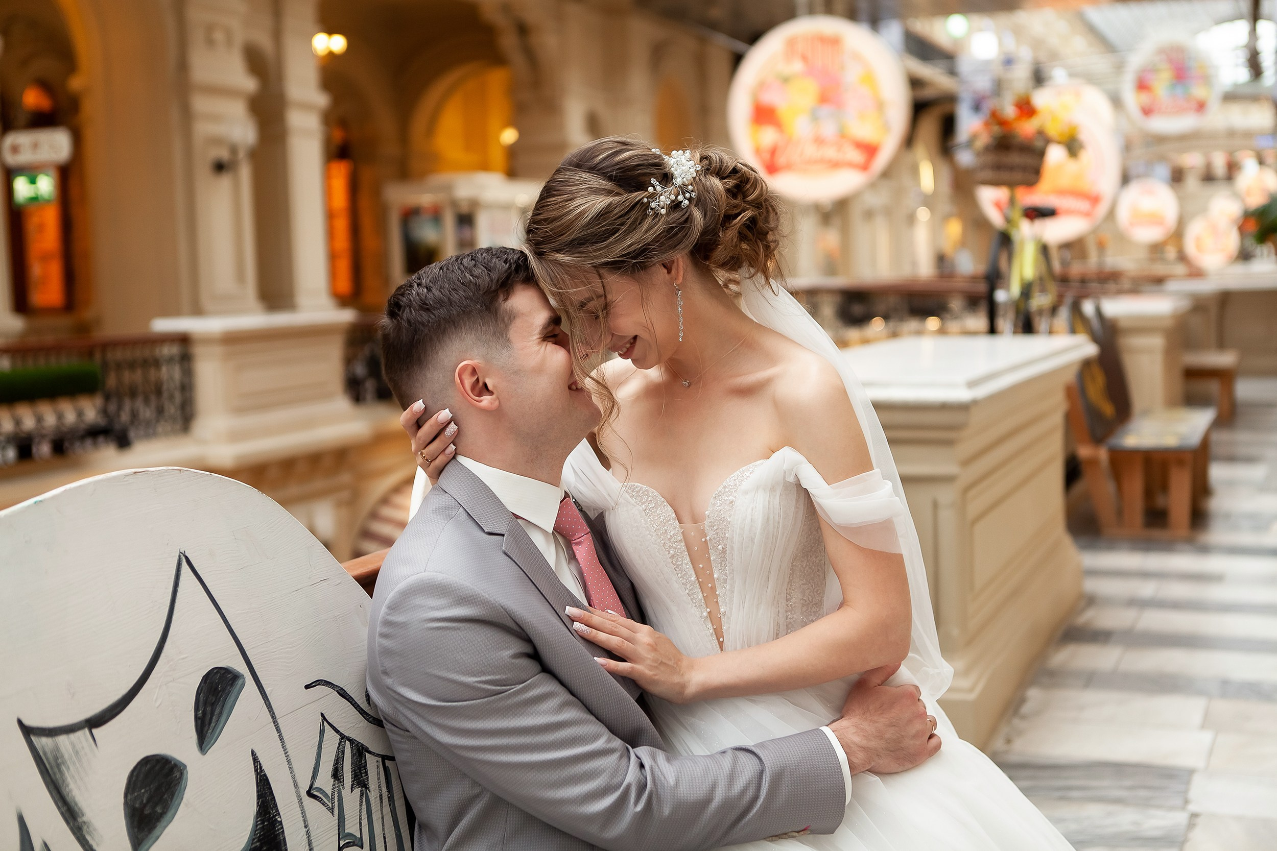 Жених и невеста крупный портрет