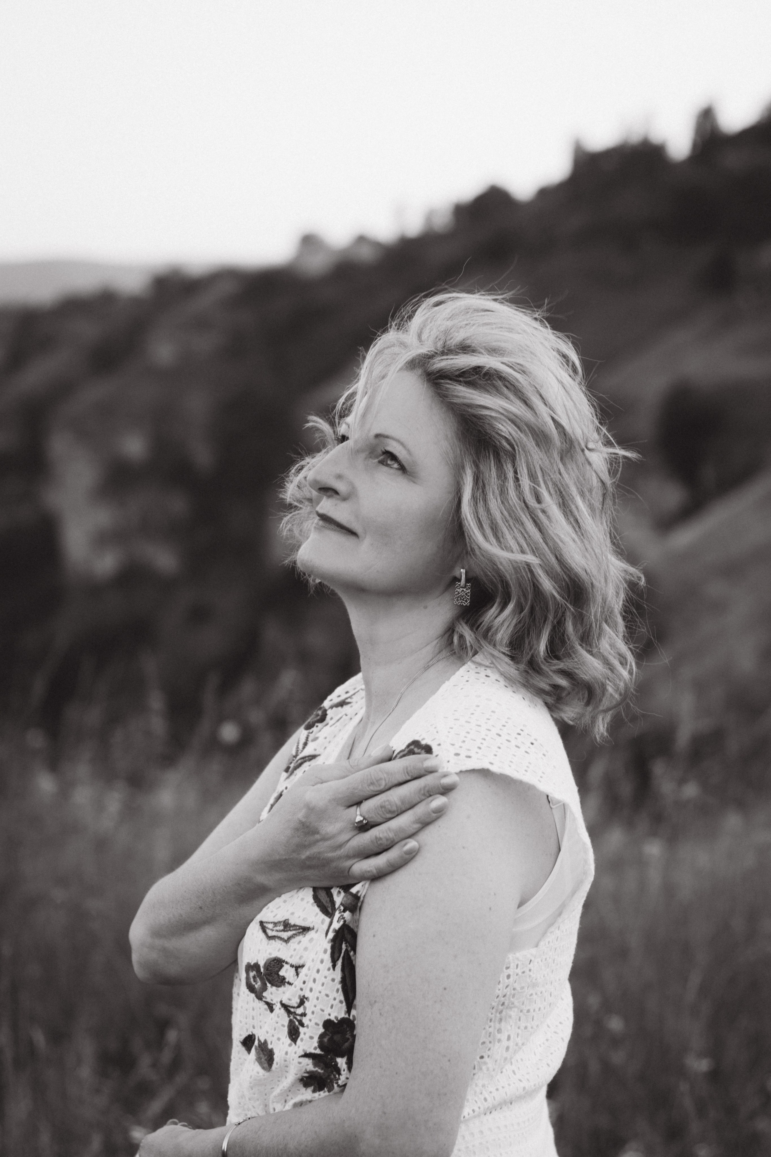 Женский портрет на природе. Фотограф в Кисловодске Юлия Танасова