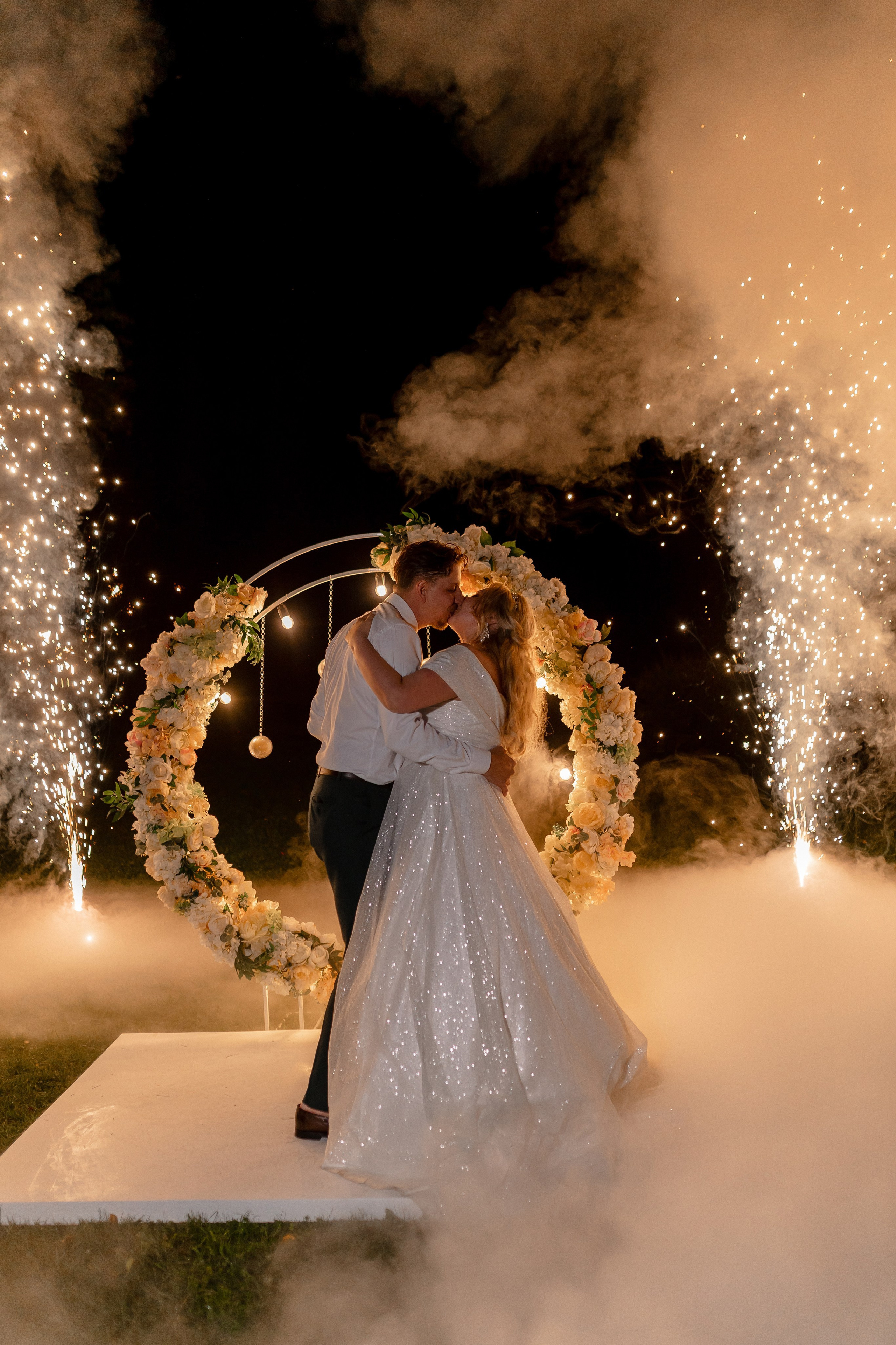 Дарина и Ярослав. Свадебный фотограф Елена Ловцевич