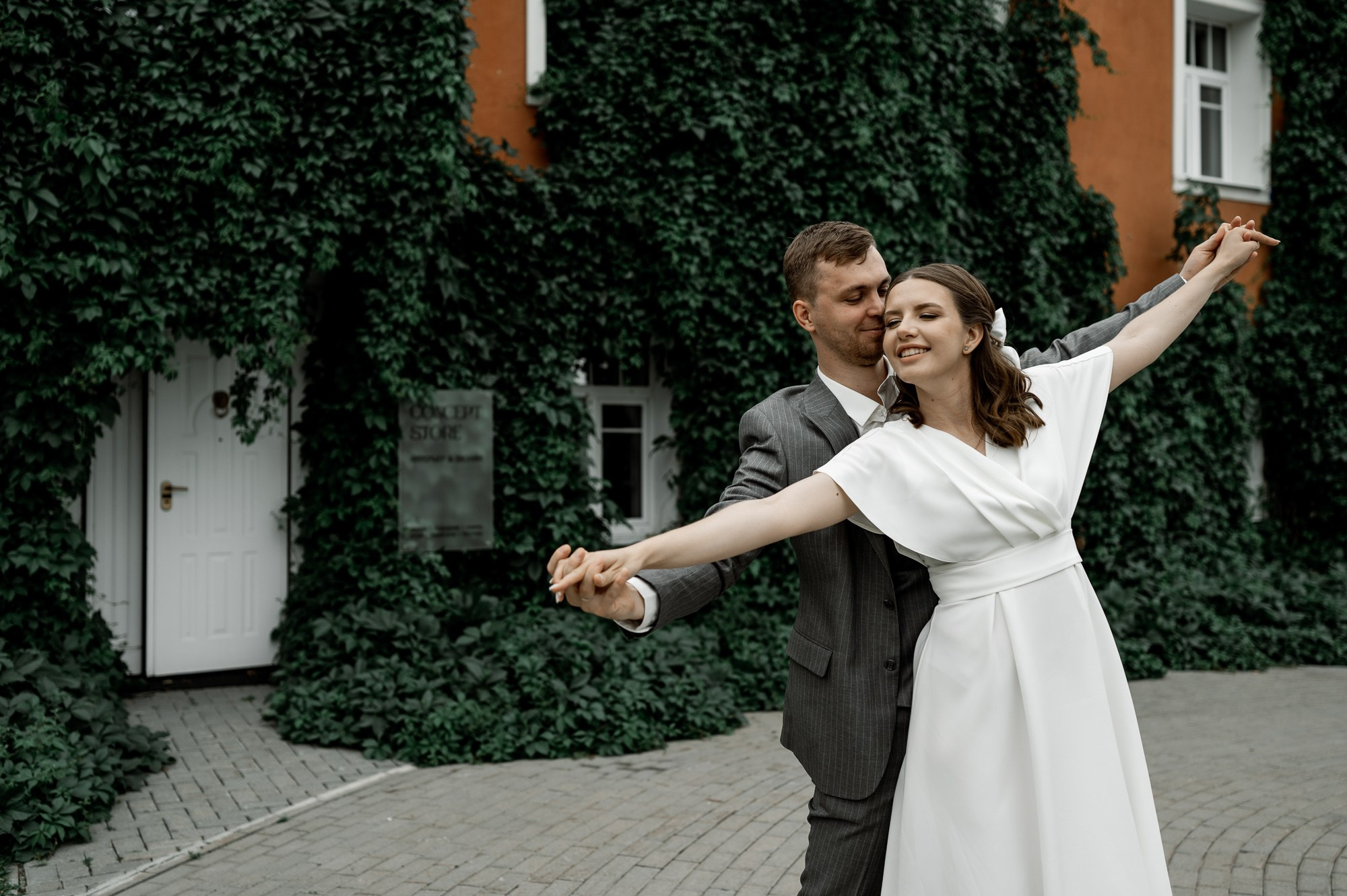 Сергей и Виолетта. Свадебный фотограф в Тюмени Анастасия Конева