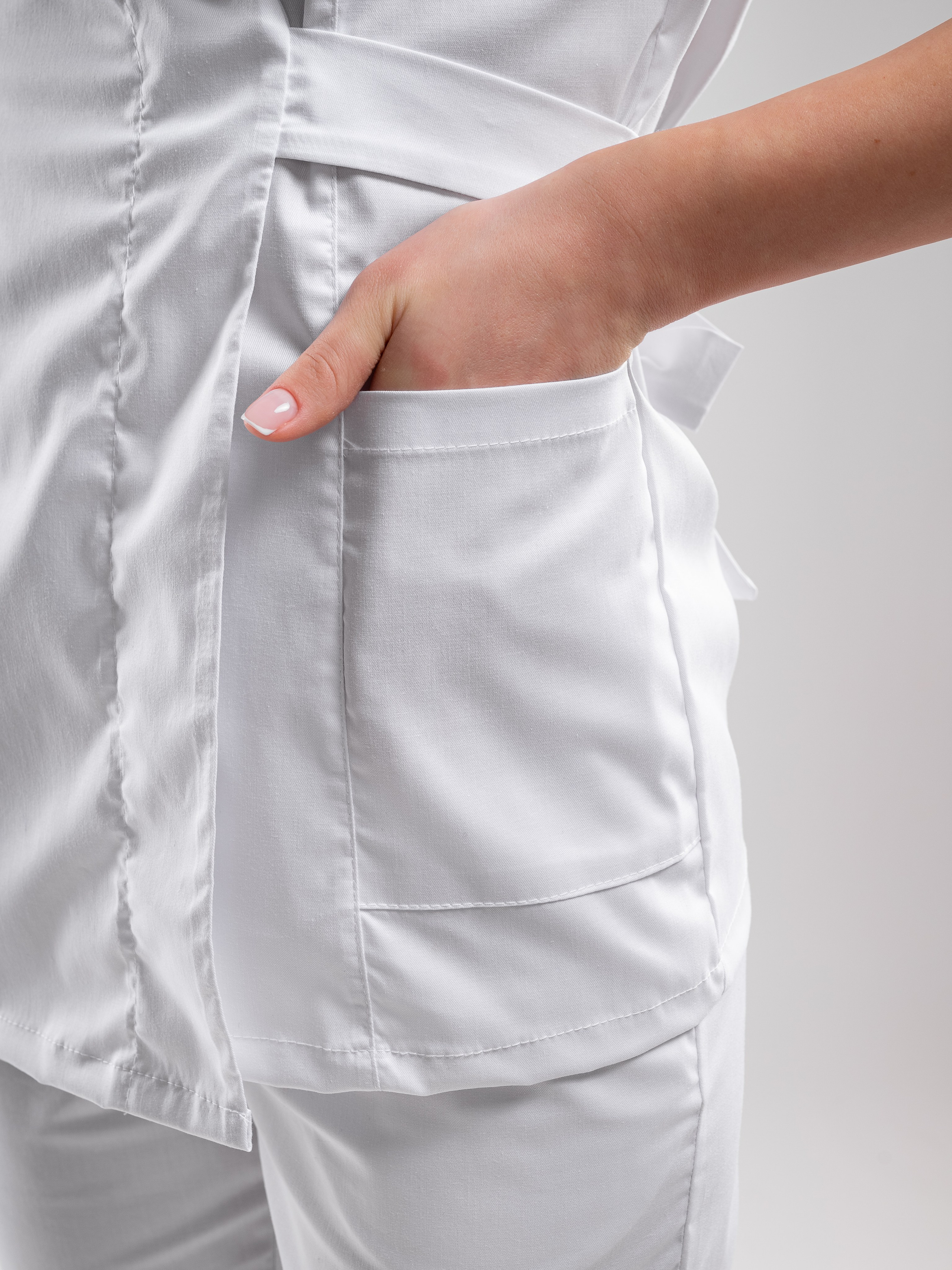 Медицинские костюмы. Предметный фотограф, фото для маркетплейсов Пятигорск, КМВ