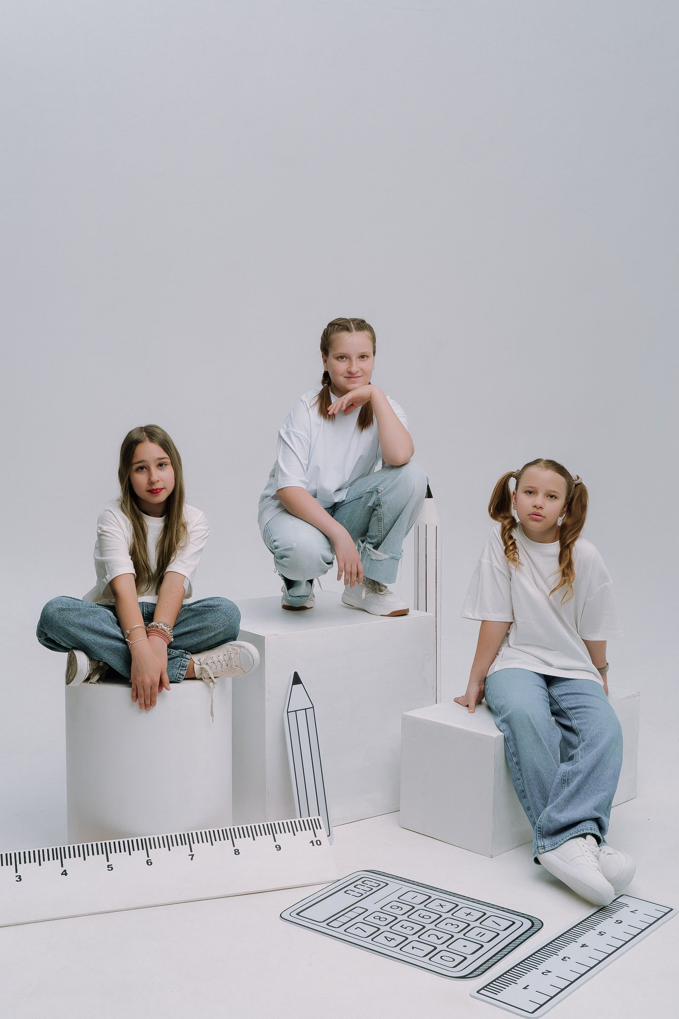 Студии монохромный декор. Выпускные альбомы Натальи Бутко: Новороссийск, Анапа, Геленджик