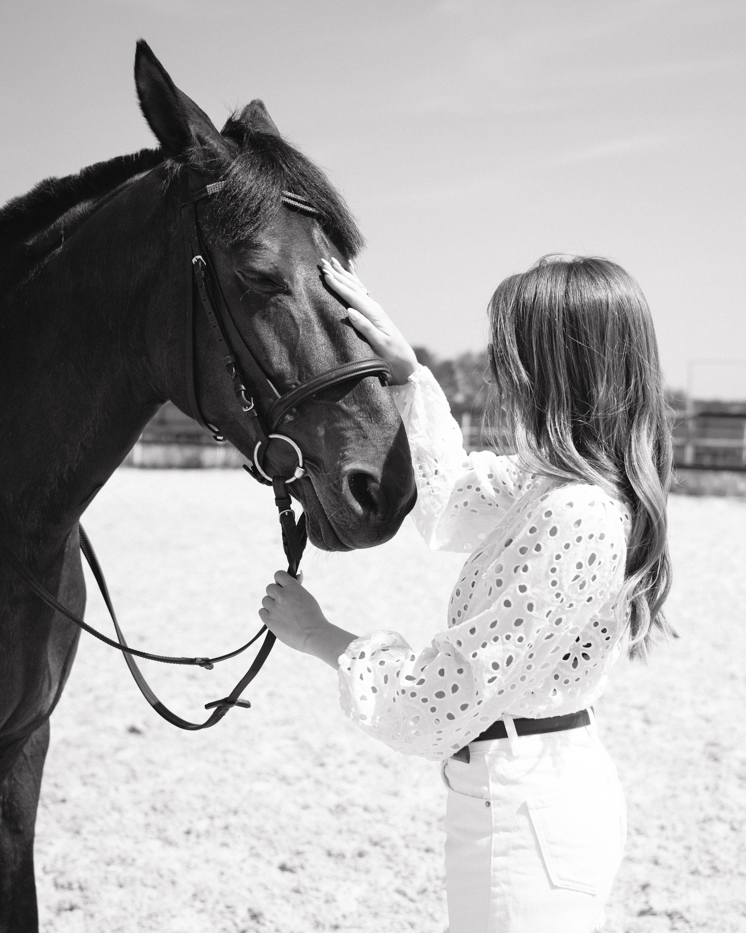 Женский портрет outdoor. Лиана Аскерова ваш фотограф в Санкт-Петербурге
