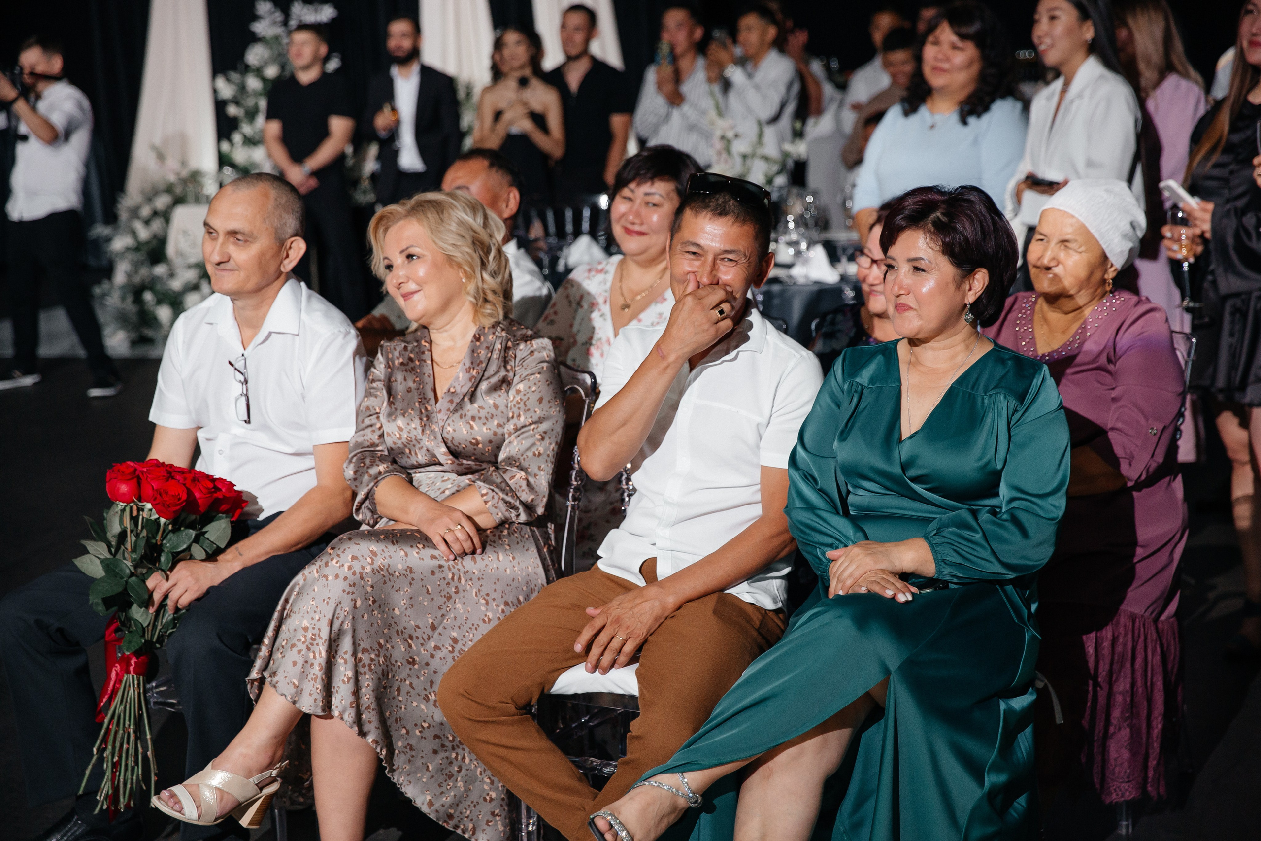 Уютная свадьба — Аскар и Катя на Марсовом поле. Свадебный фотограф в Оренбурге Илья Володьков