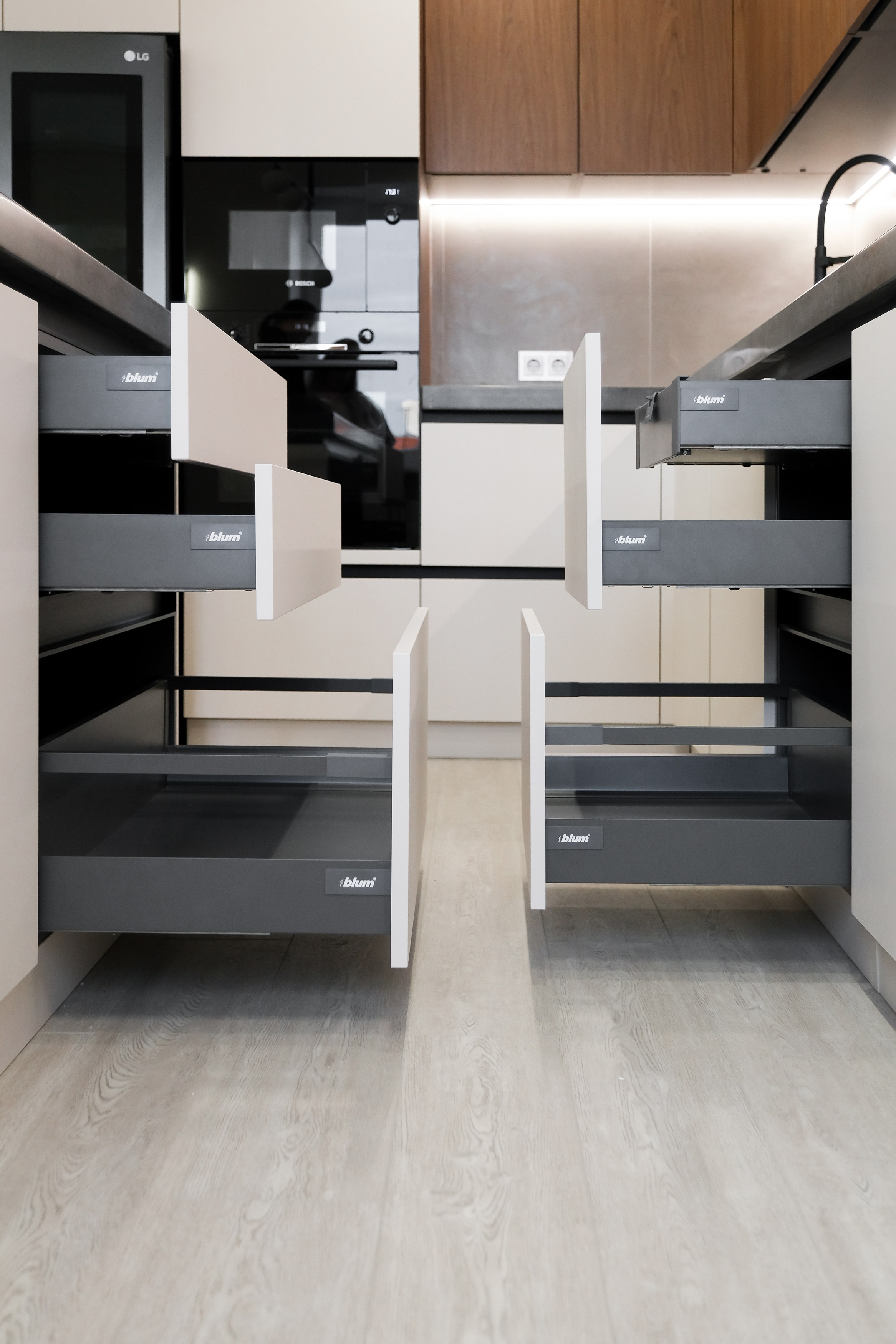 Мебель на заказ Томск по дизайн проекту. Кухни Шкафы | ГУДРУМ. ГУДРУМ — Мебель на заказ в Томске | Кухни | Шкафы | Стулья и Столы