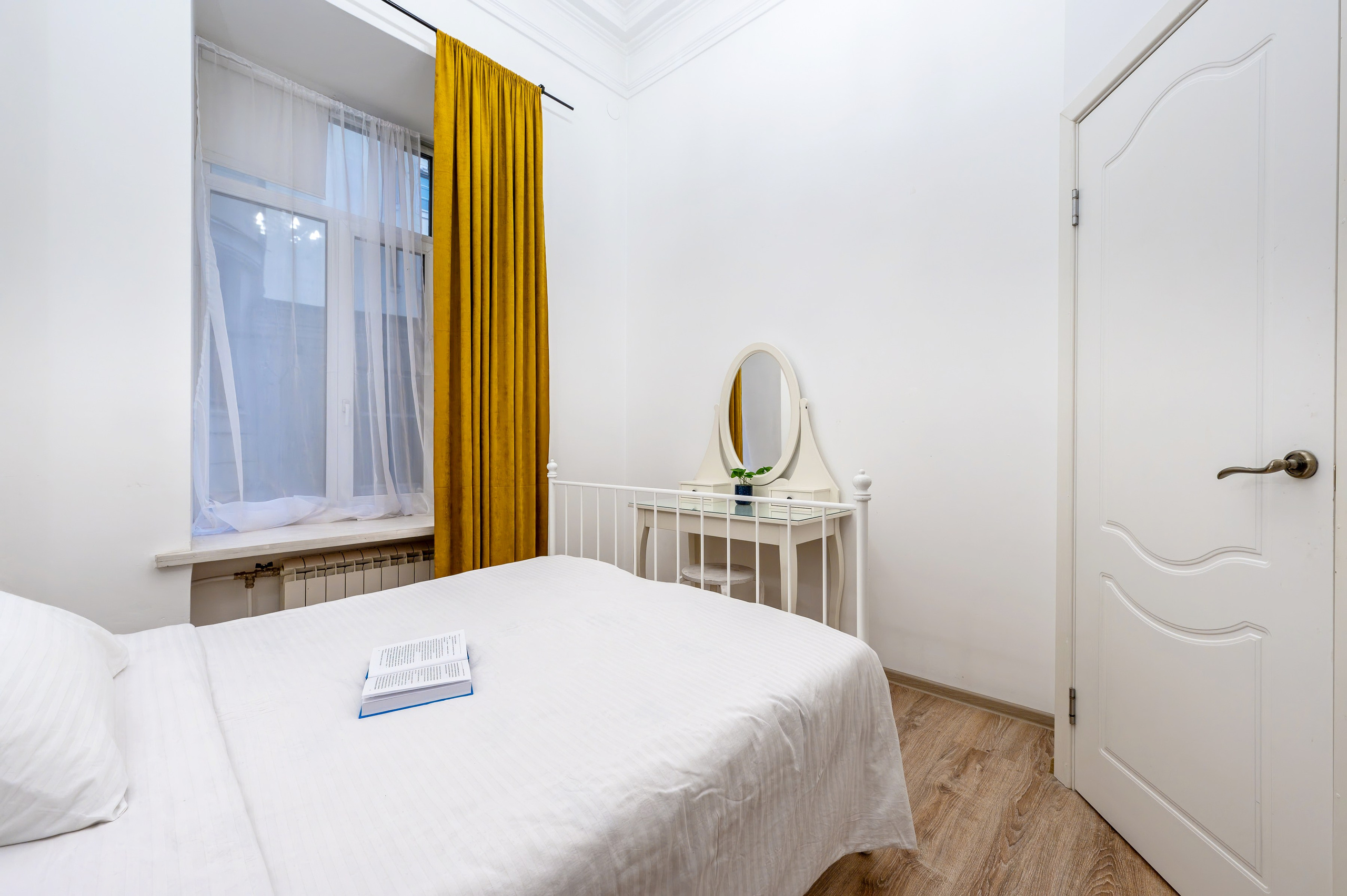 Квартира под аренду Невский 45. Интерьерный фотограф. Фото- видеосъемка недвижимости Санкт-Петербург