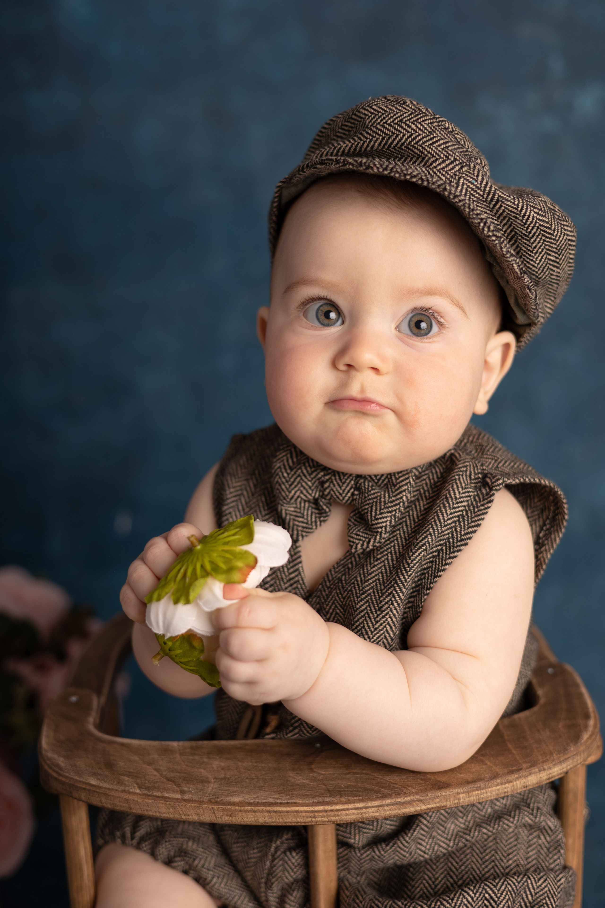 От 9 месяцев  - Фотограф новорожденных: магия детства в каждом снимке. Фотограф новорожденных: волшебные моменты первых дней жизни