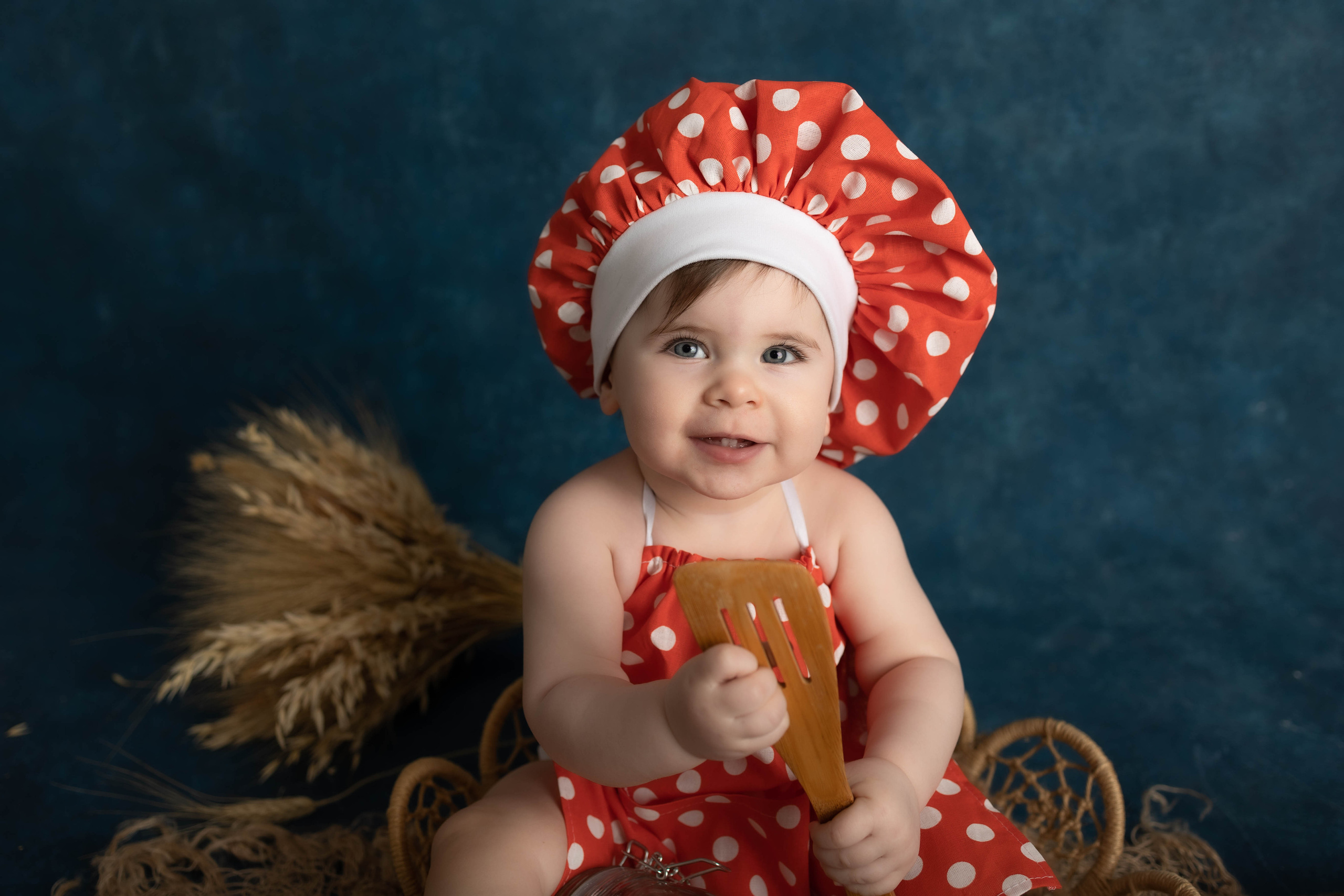 От 9 месяцев  - Фотограф новорожденных: магия детства в каждом снимке. Фотограф новорожденных: волшебные моменты первых дней жизни