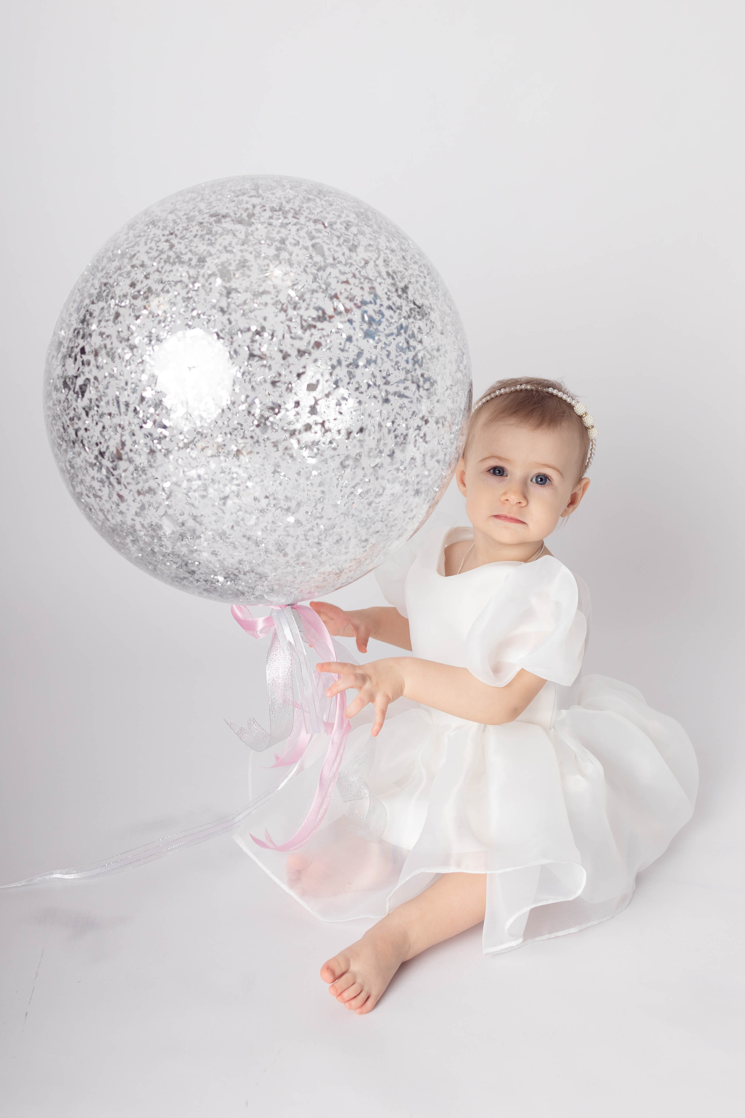 От 9 месяцев  - Фотограф новорожденных: магия детства в каждом снимке. Фотограф новорожденных: волшебные моменты первых дней жизни