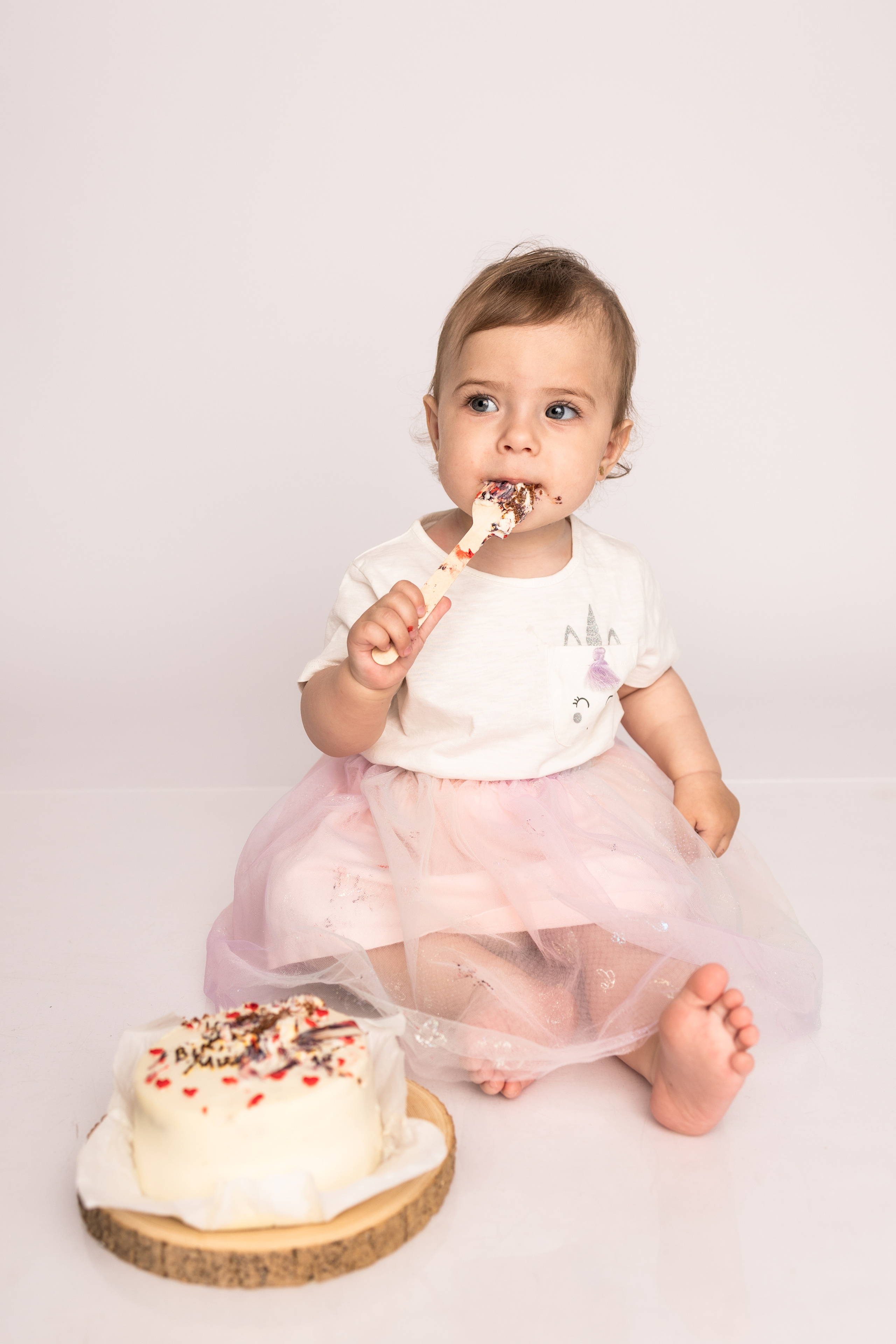 От 9 месяцев  - Фотограф новорожденных: магия детства в каждом снимке. Фотограф новорожденных: волшебные моменты первых дней жизни